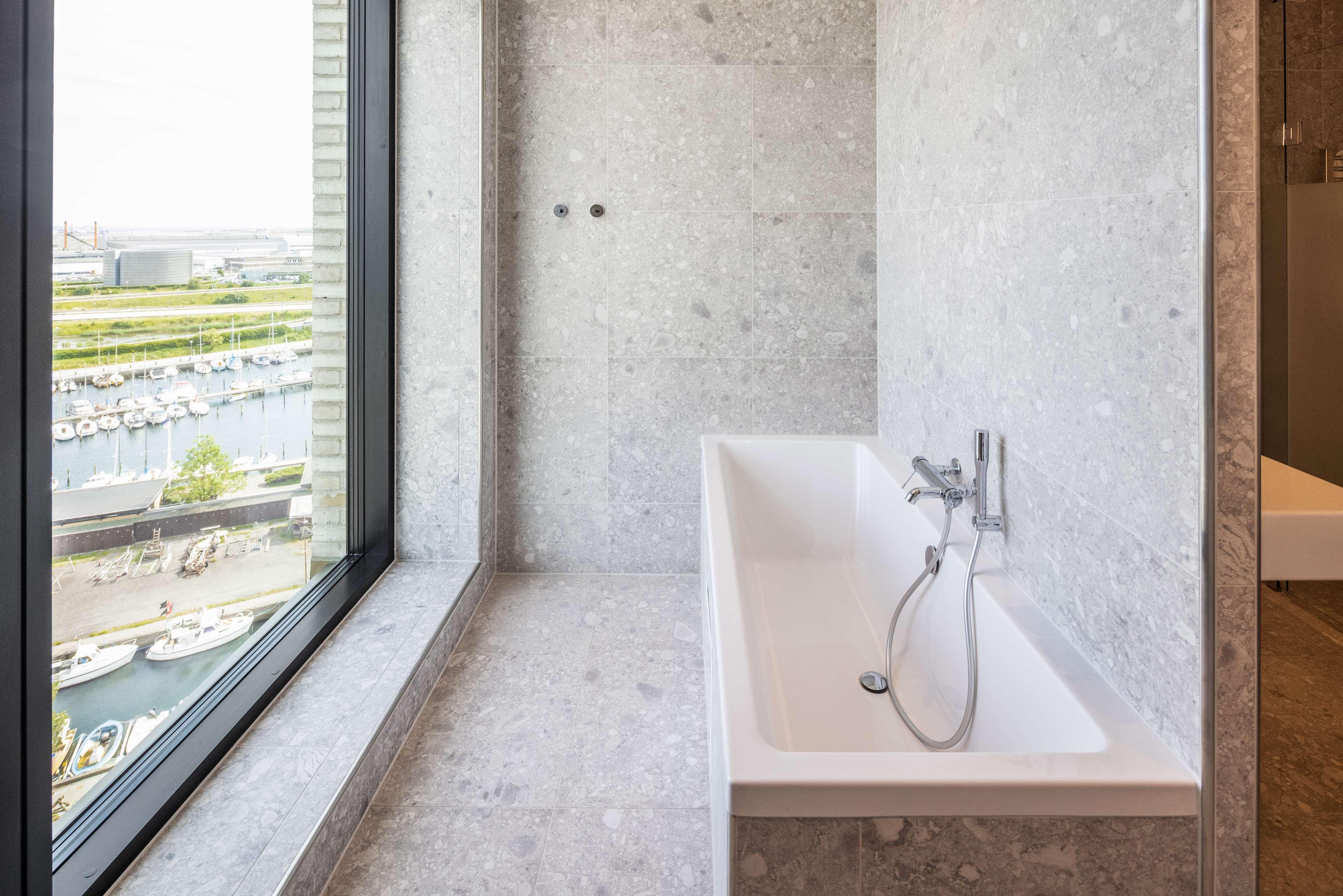 Double Single Superior