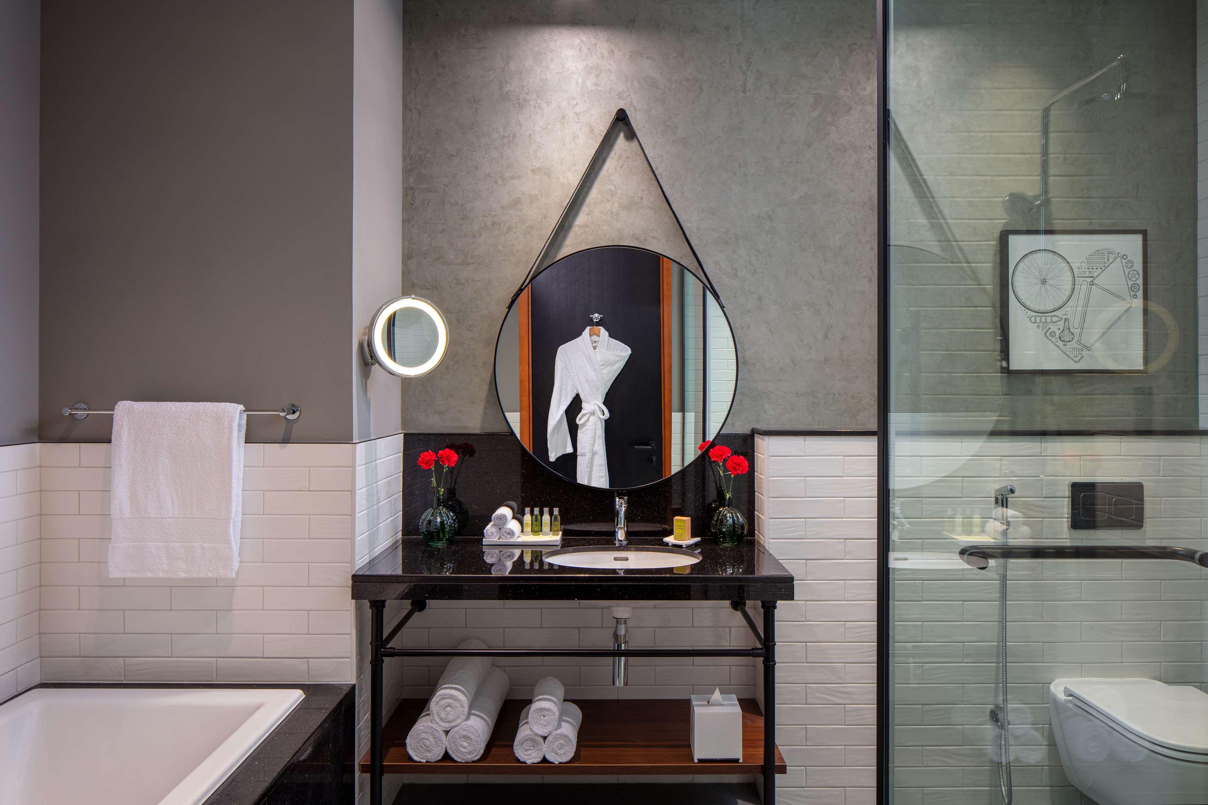 Suite with Kitchenette