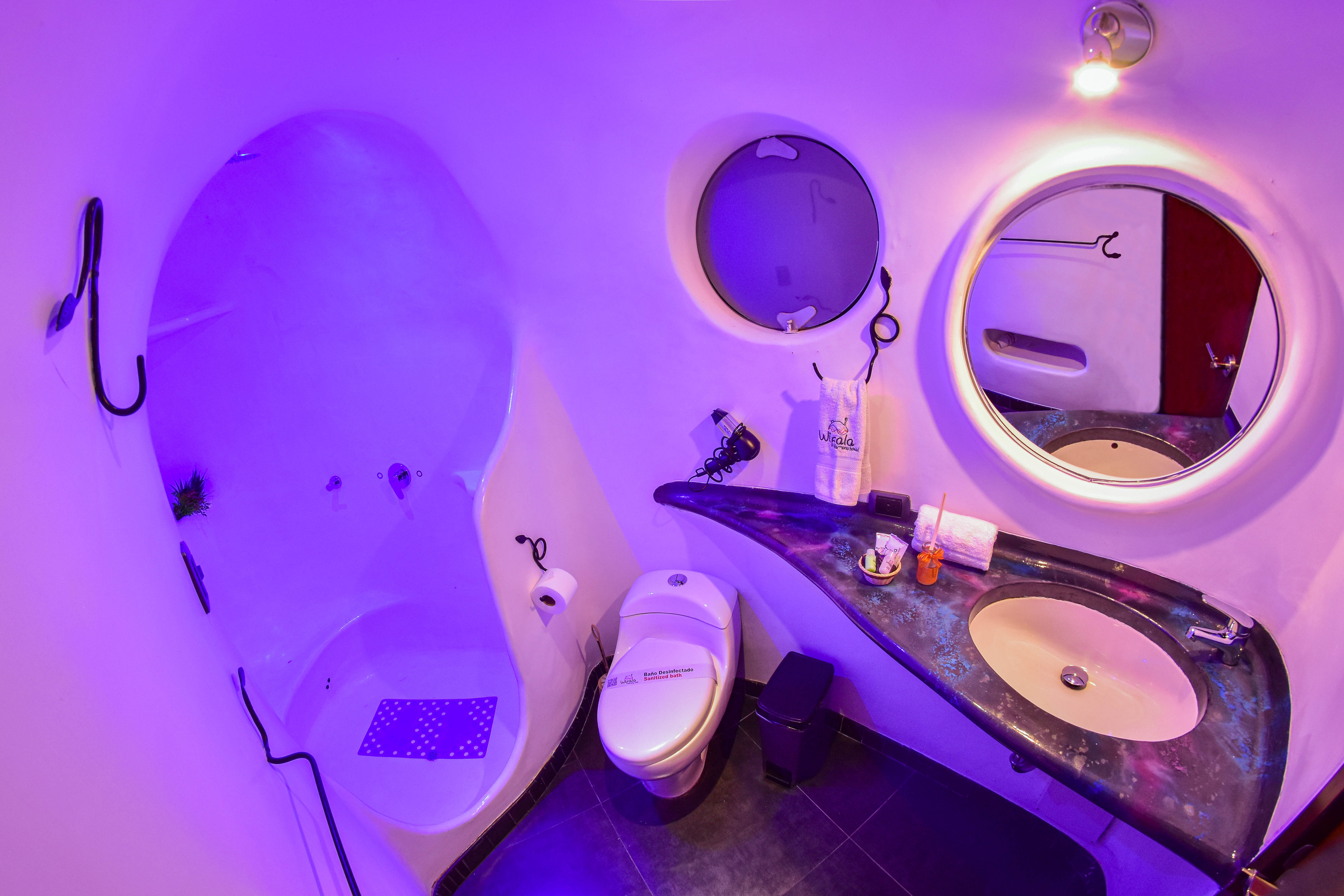 Room King Bed with Jacuzzi