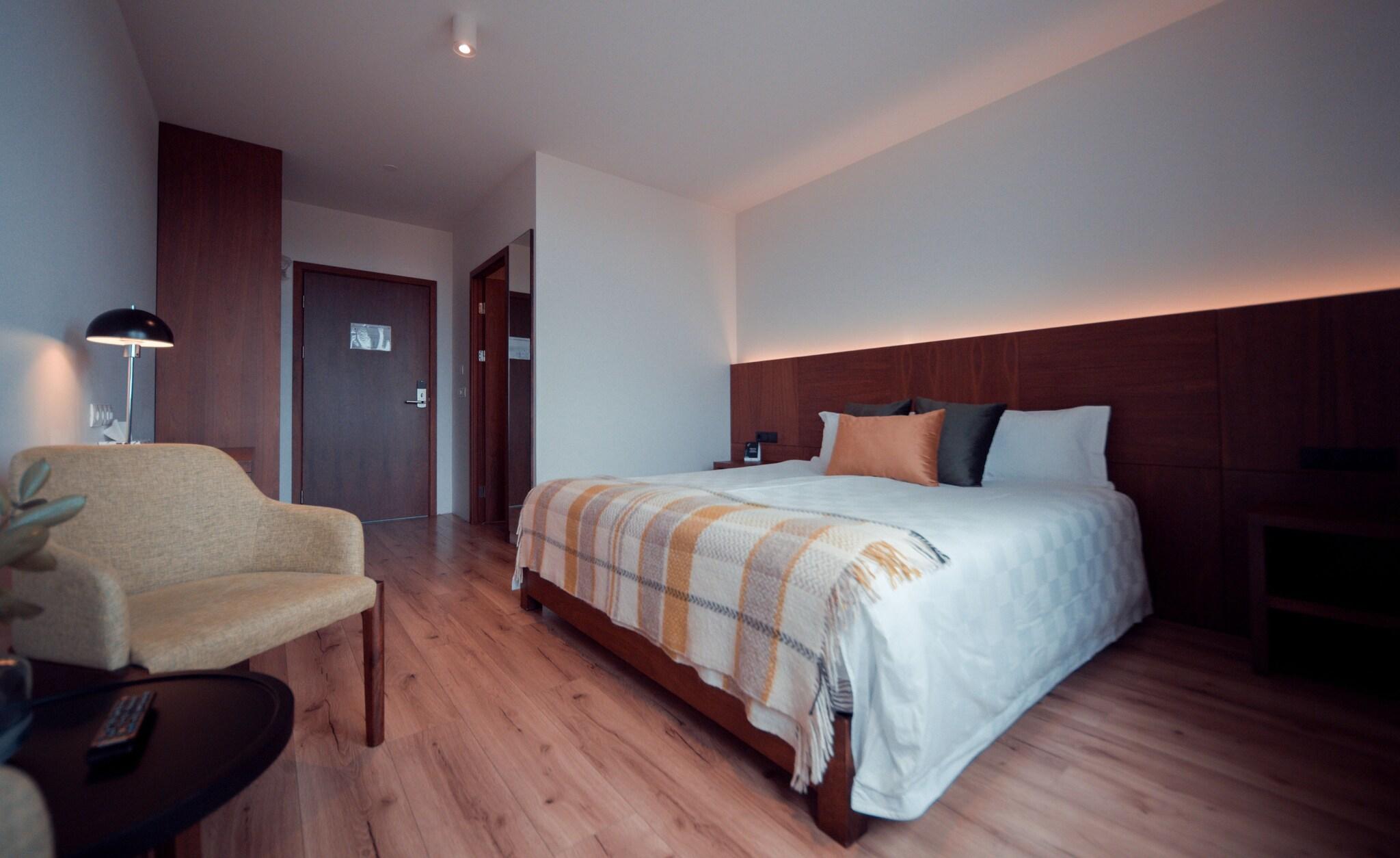 Double King Size Bed