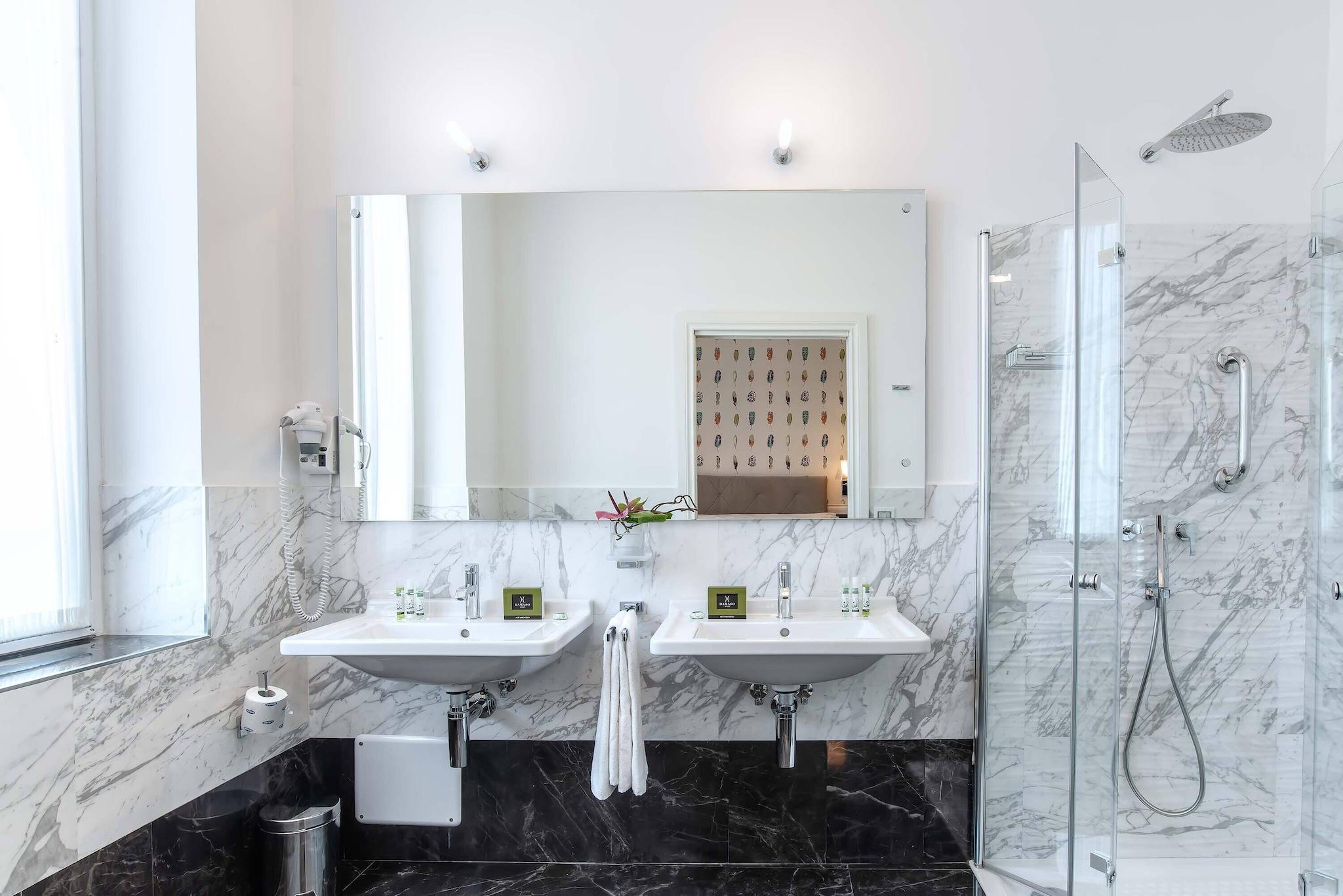 Double Superior Queen Bed