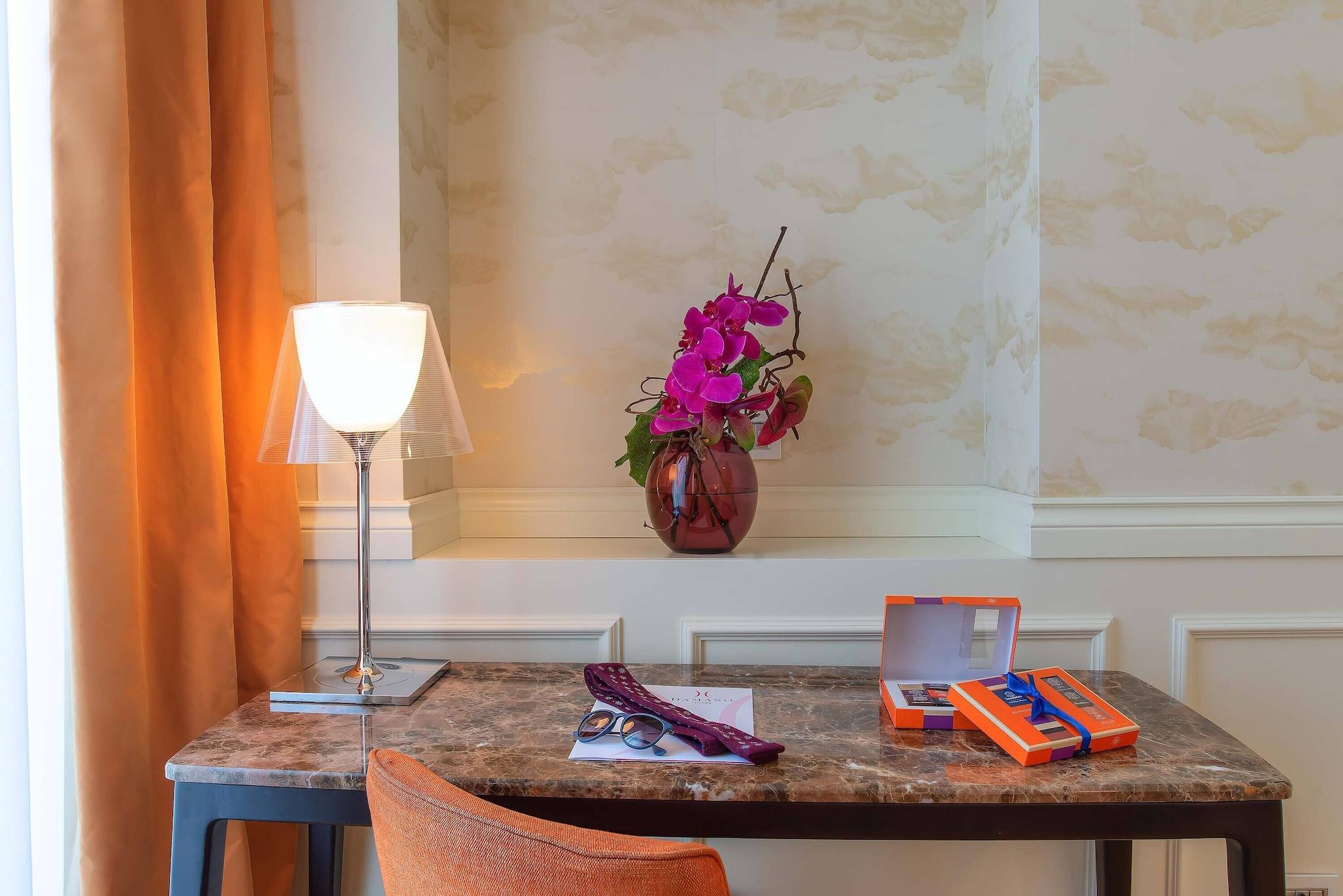 Double Superior Queen Bed