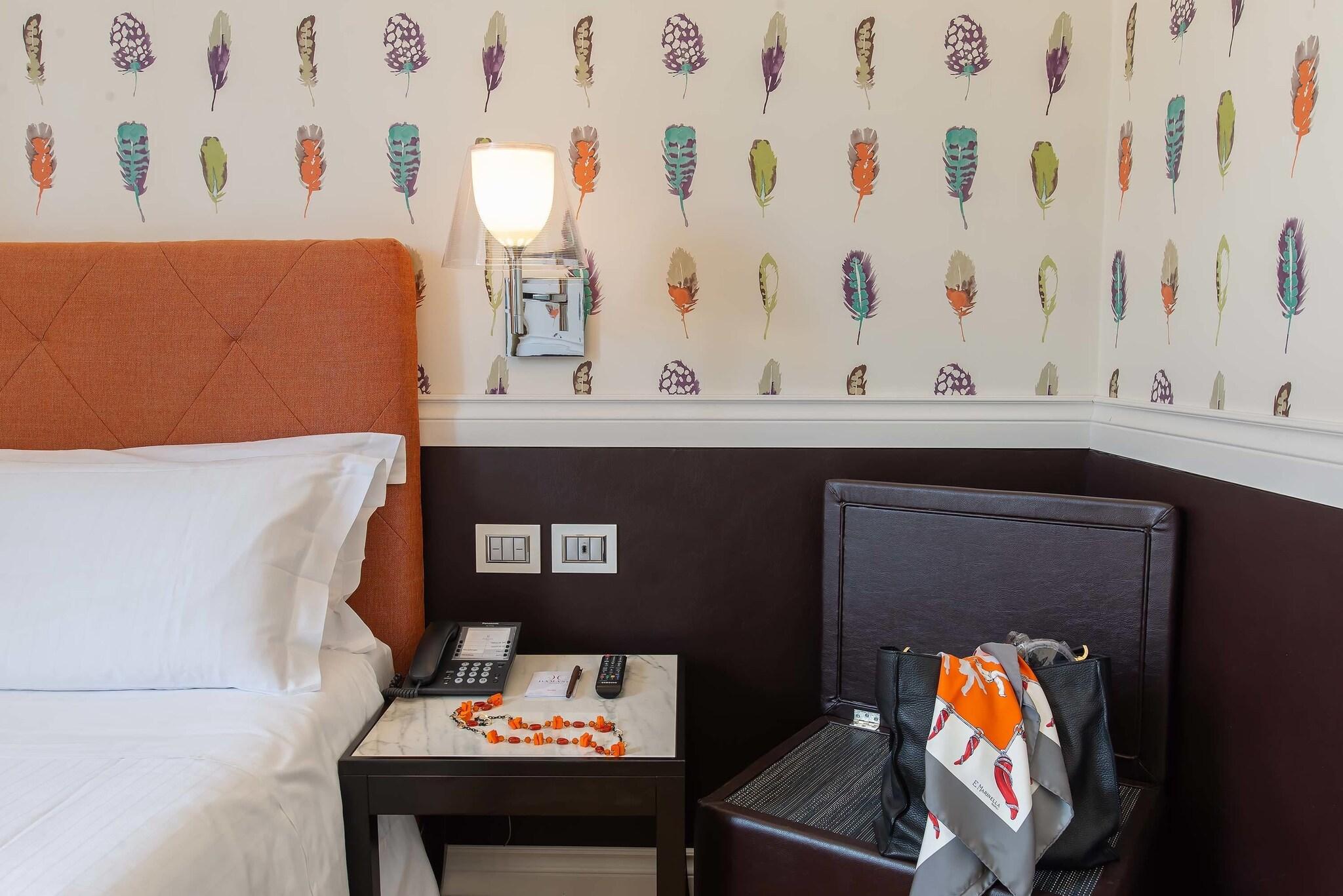 Double Deluxe Queen Bed