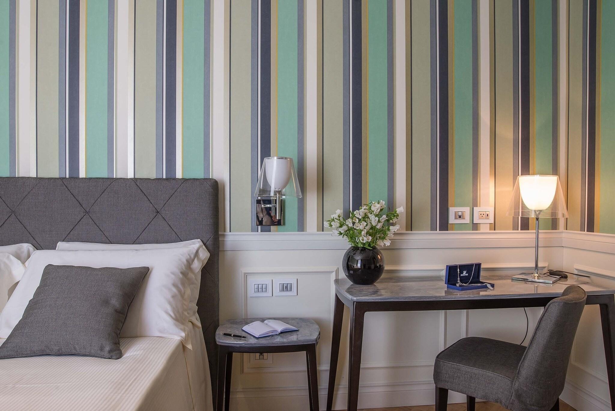 Double Deluxe Queen Bed