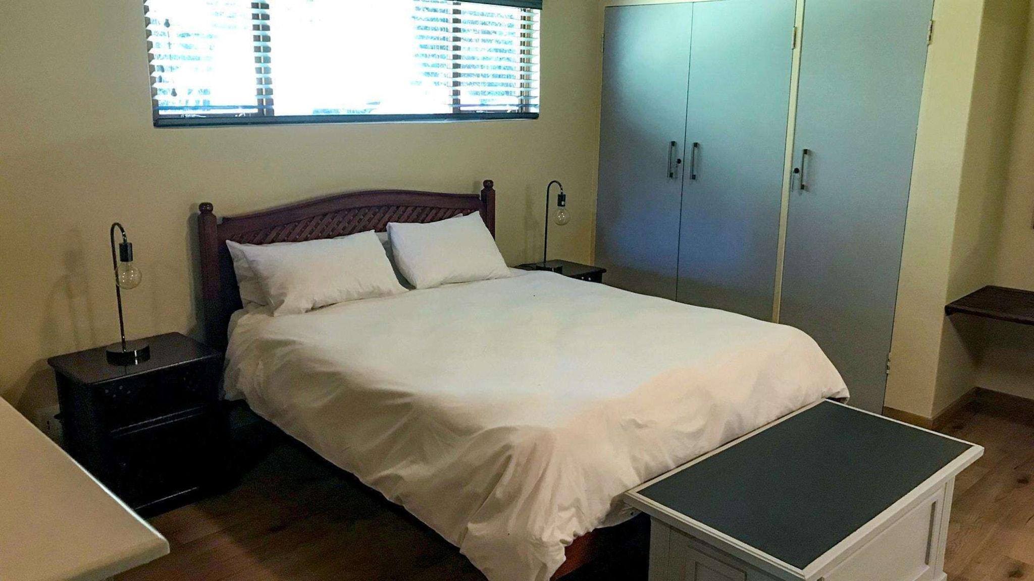 Family Room Deluxe Queen Bed