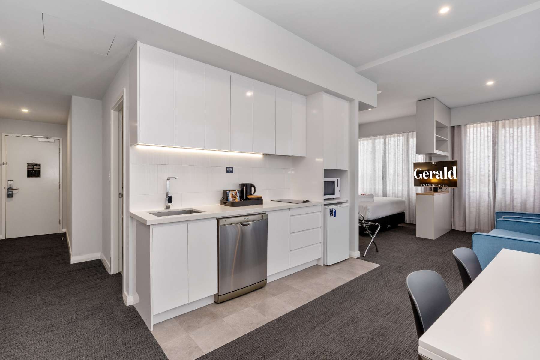 Apartment King Bed One Bedroom 