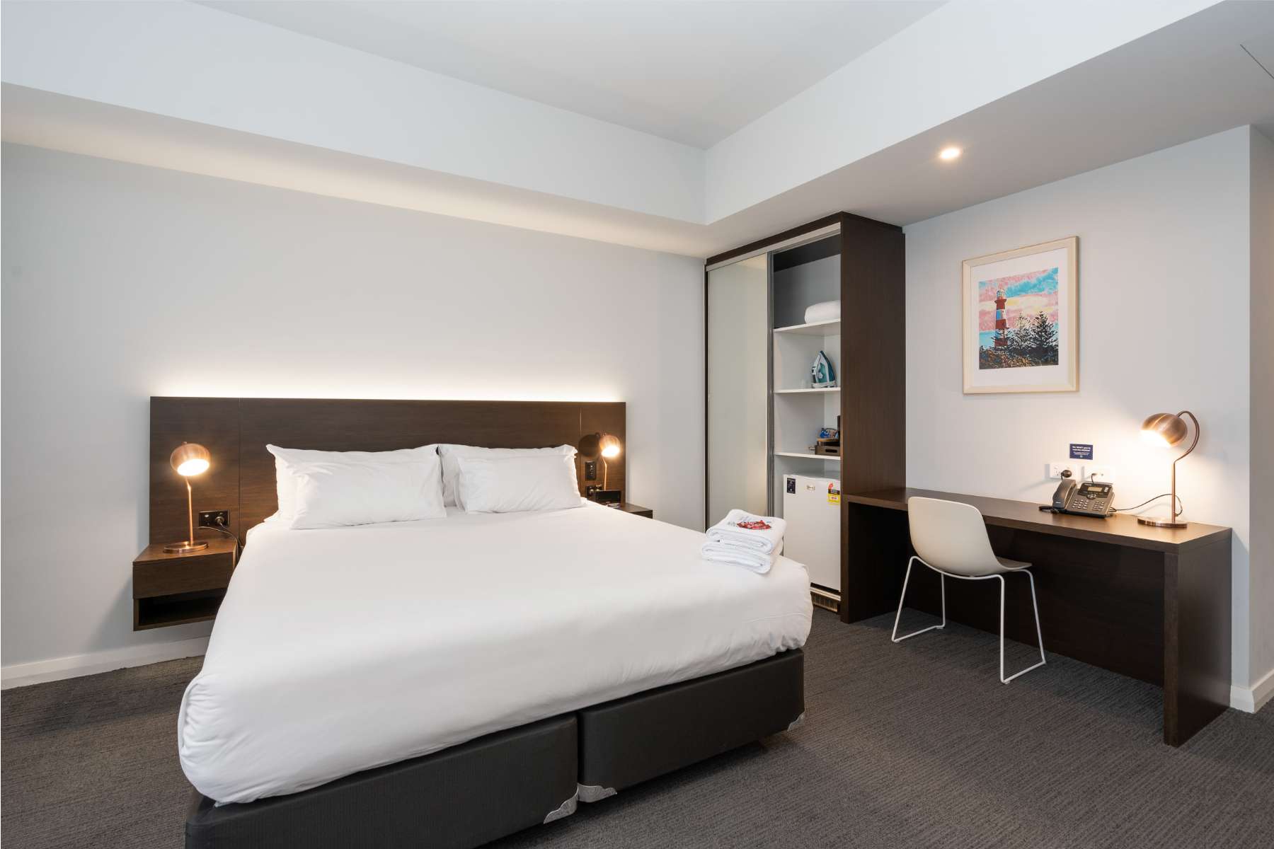 Studio Deluxe King Bed