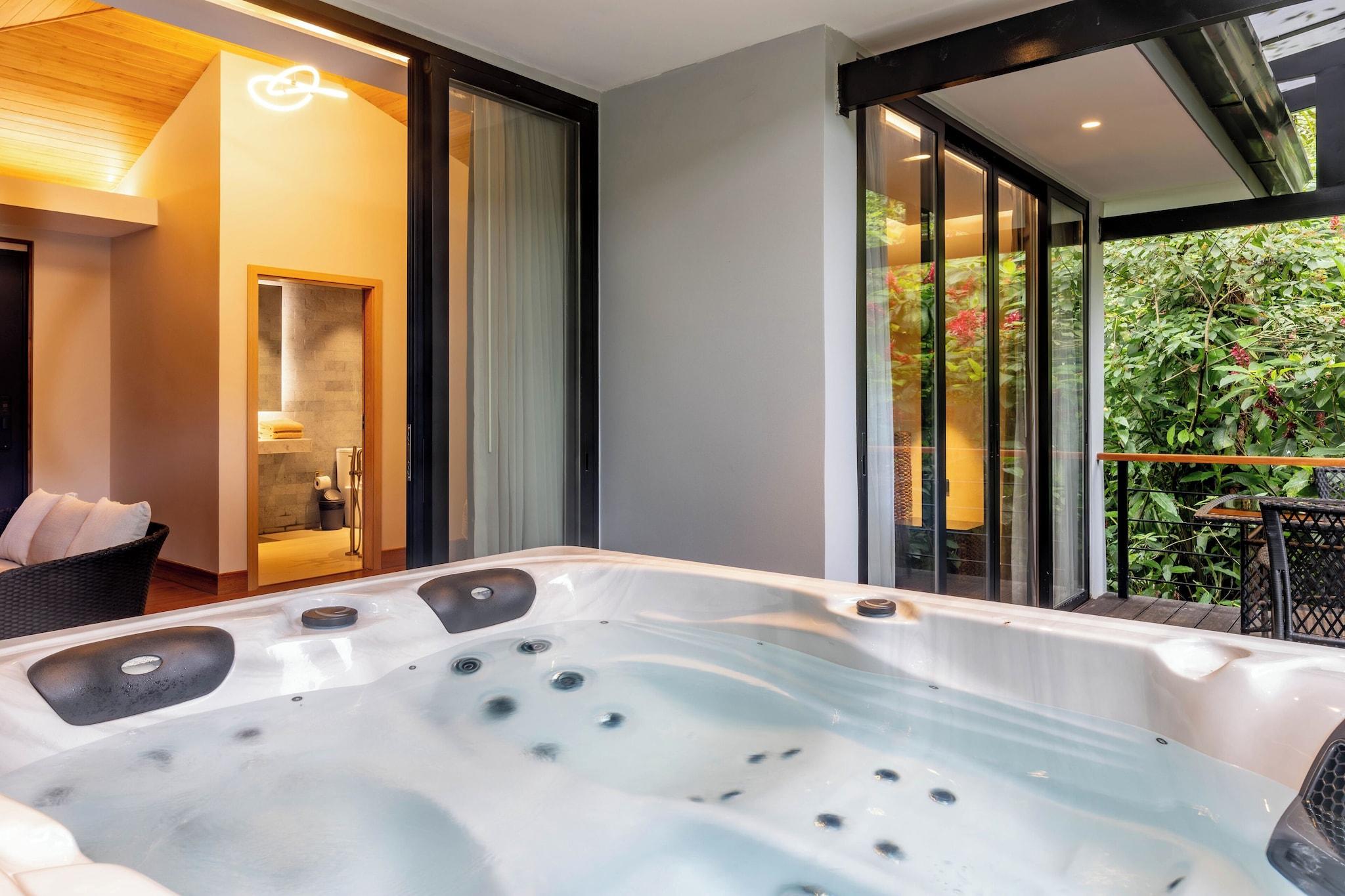 Double Deluxe King Bed