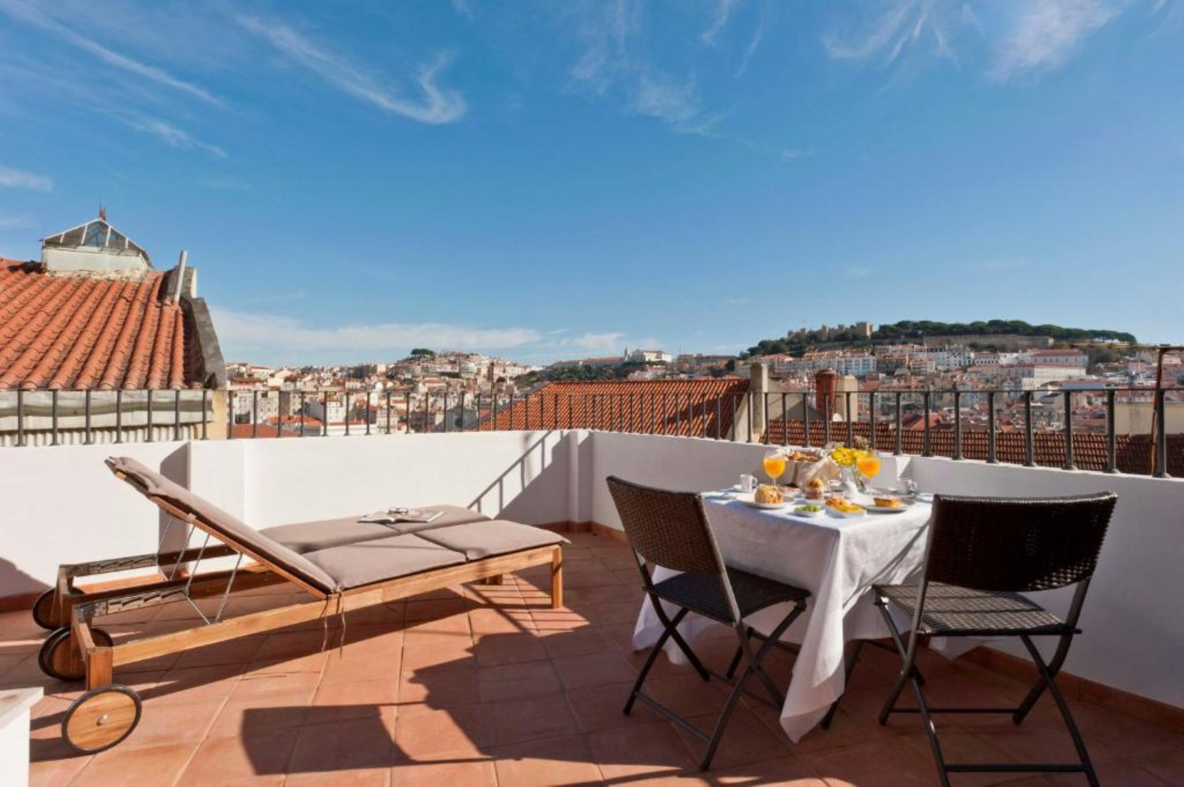 Double or Twin Deluxe with Terrace