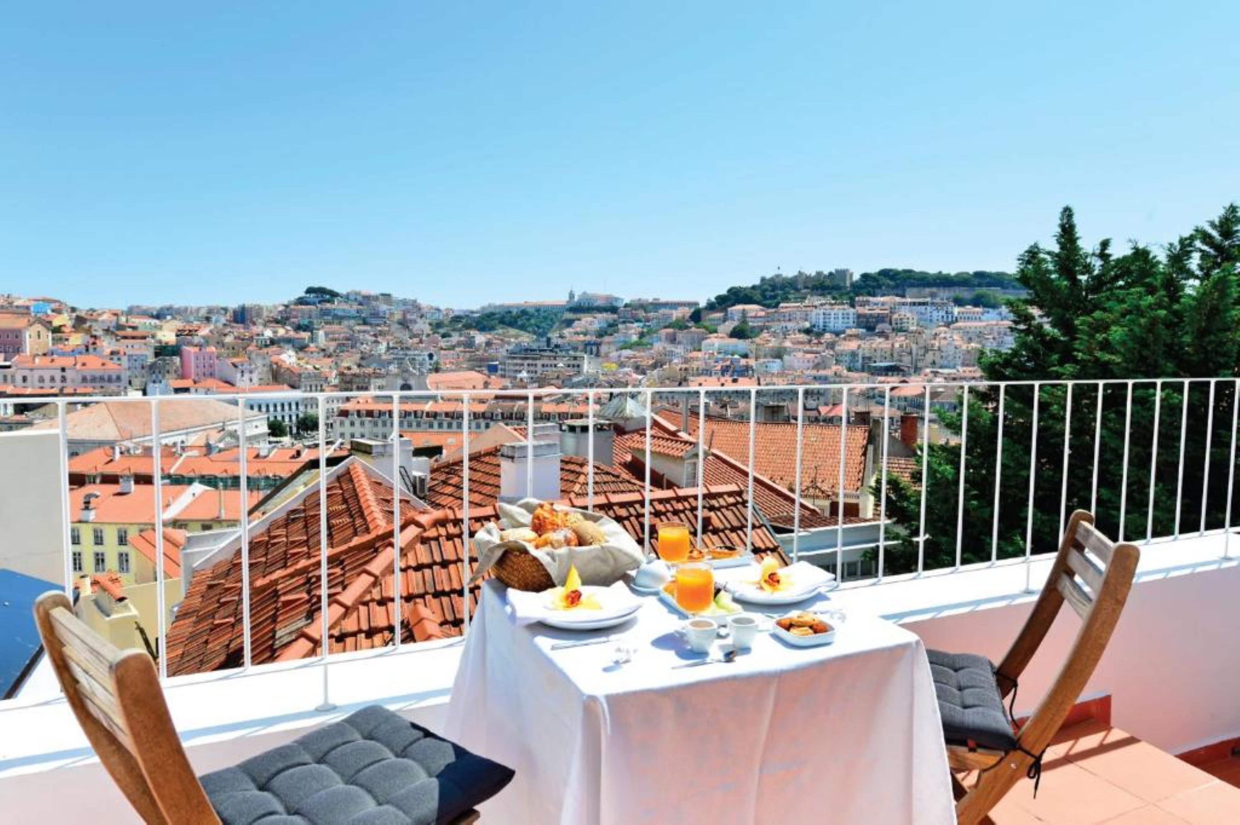 Double or Twin Deluxe with Terrace