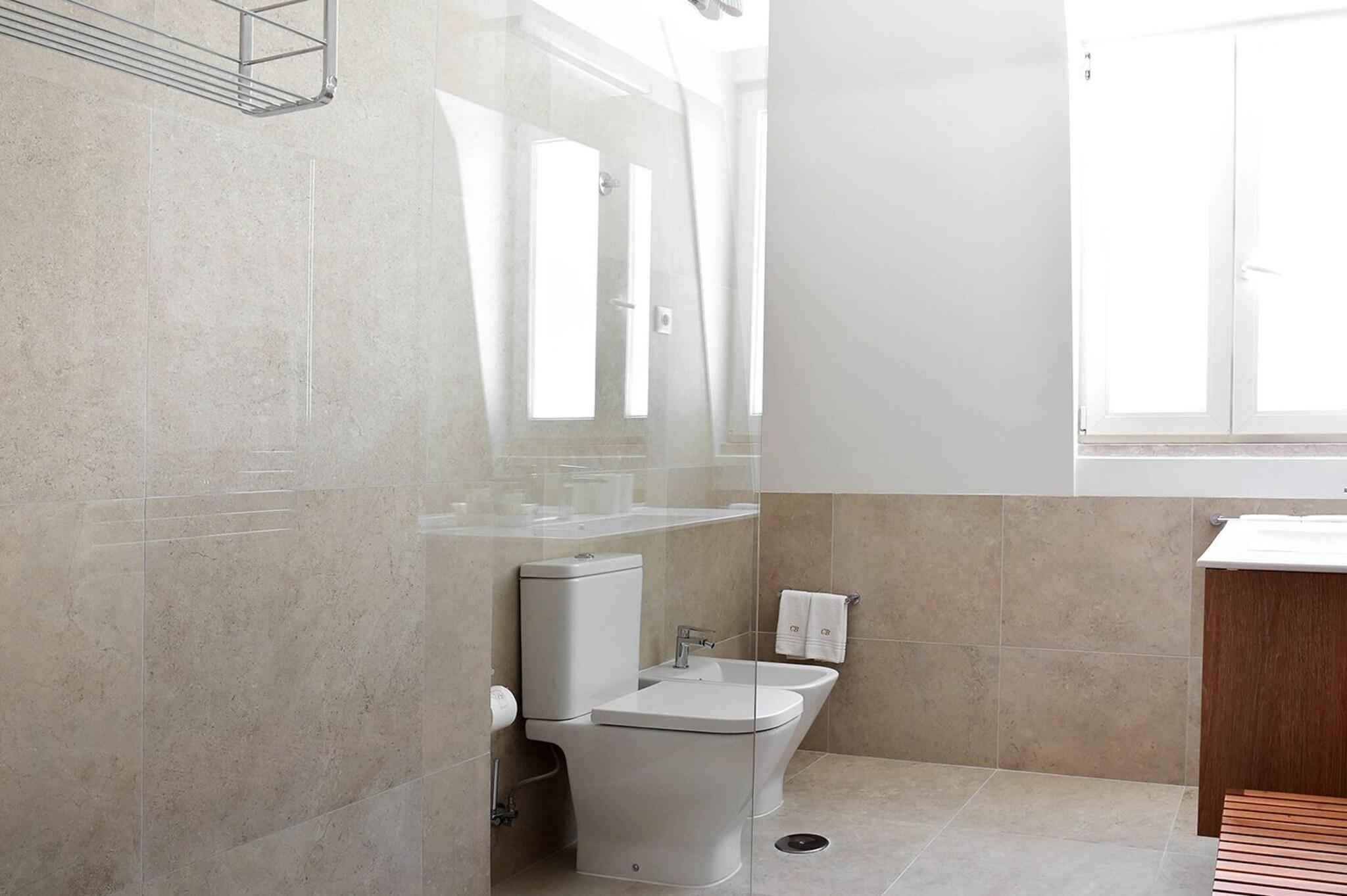 Suite City View King Bed