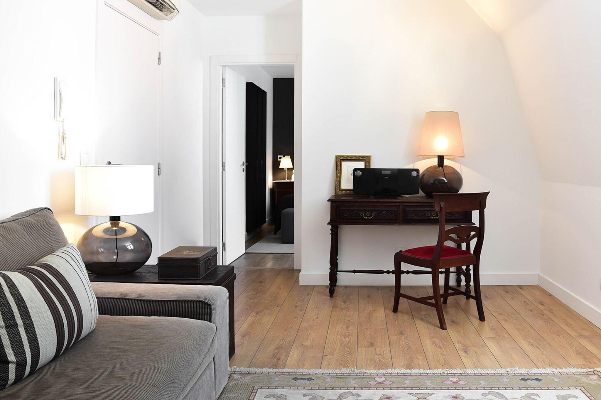 Suite City View King Bed