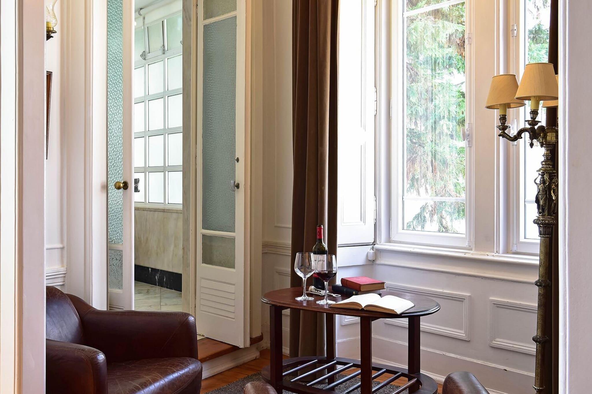 Double Garden View King Bed