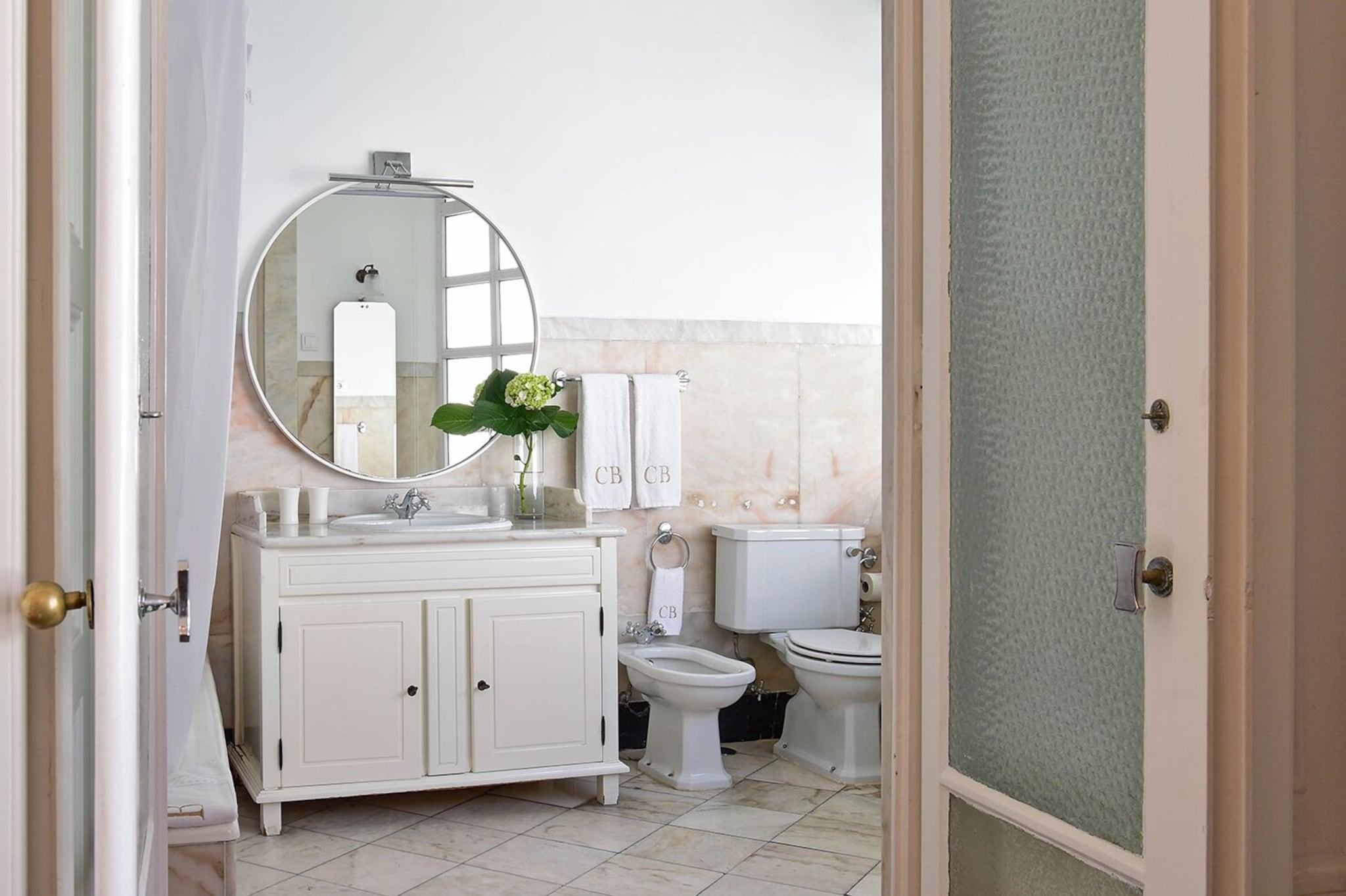 Double Garden View King Bed