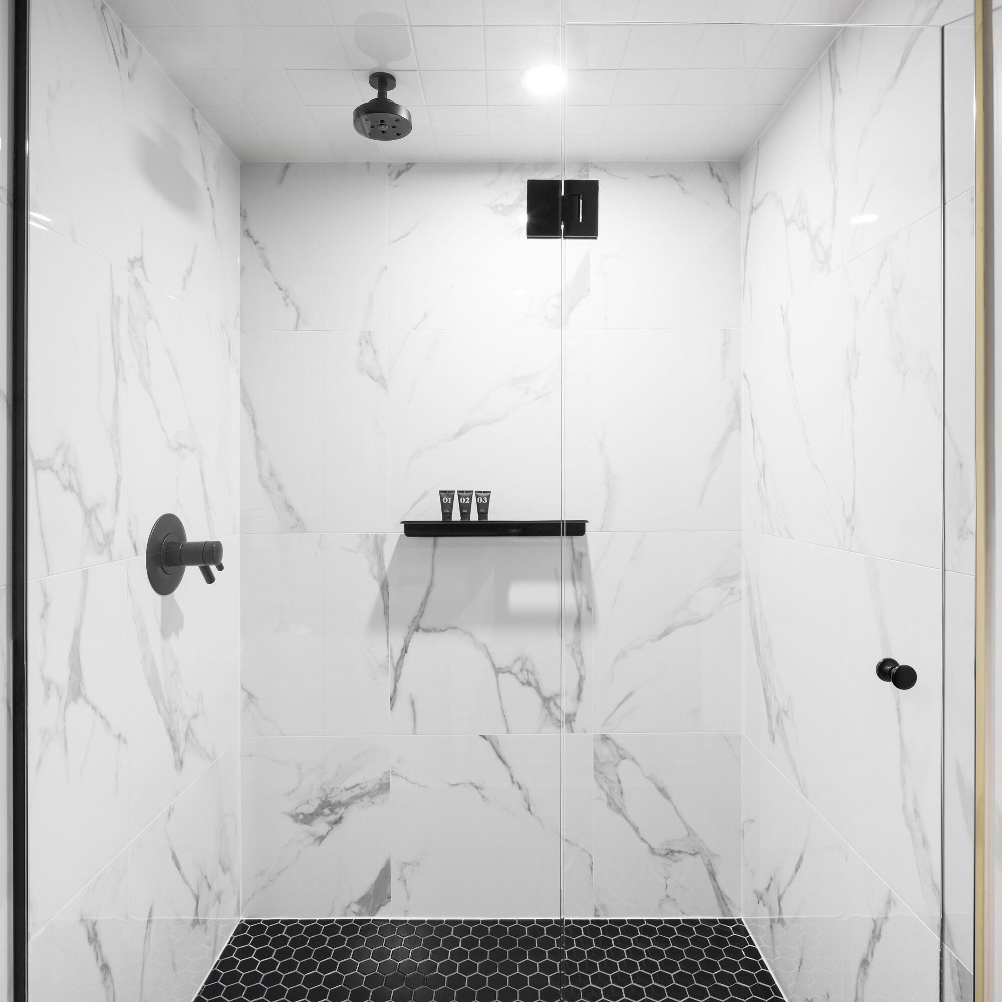 Double Deluxe King Bed