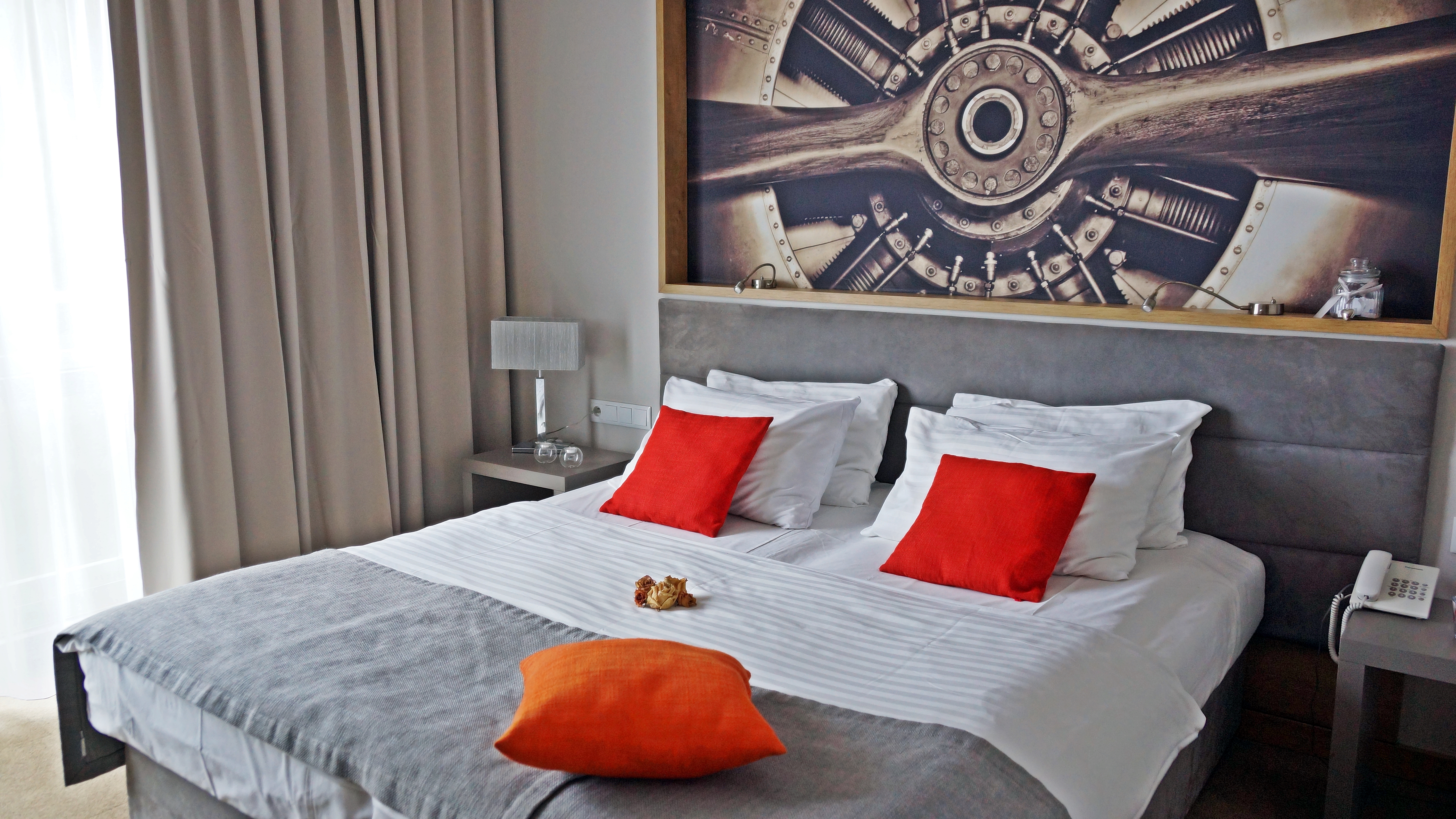 Double or Twin Deluxe