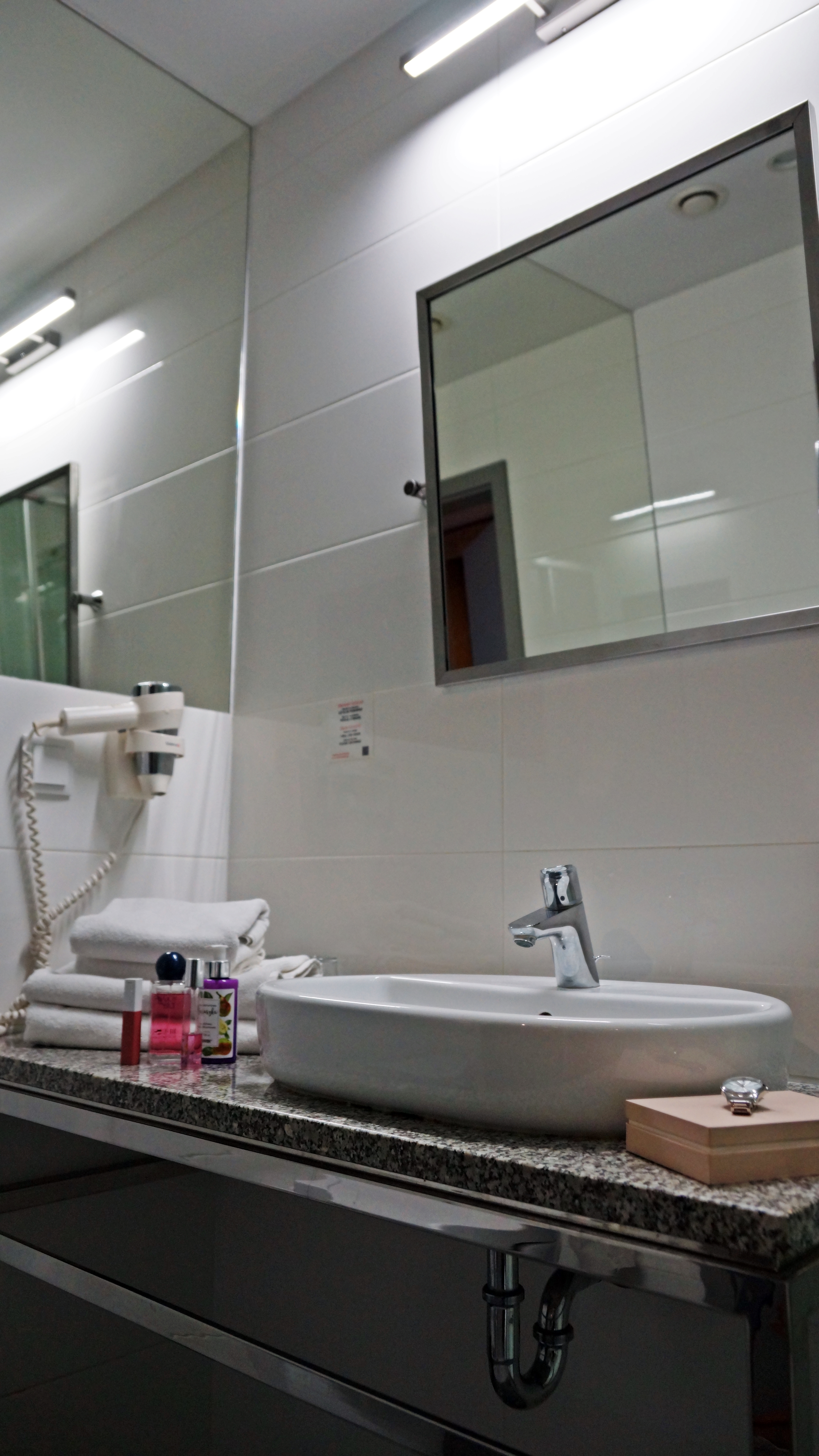 Double or Twin Deluxe