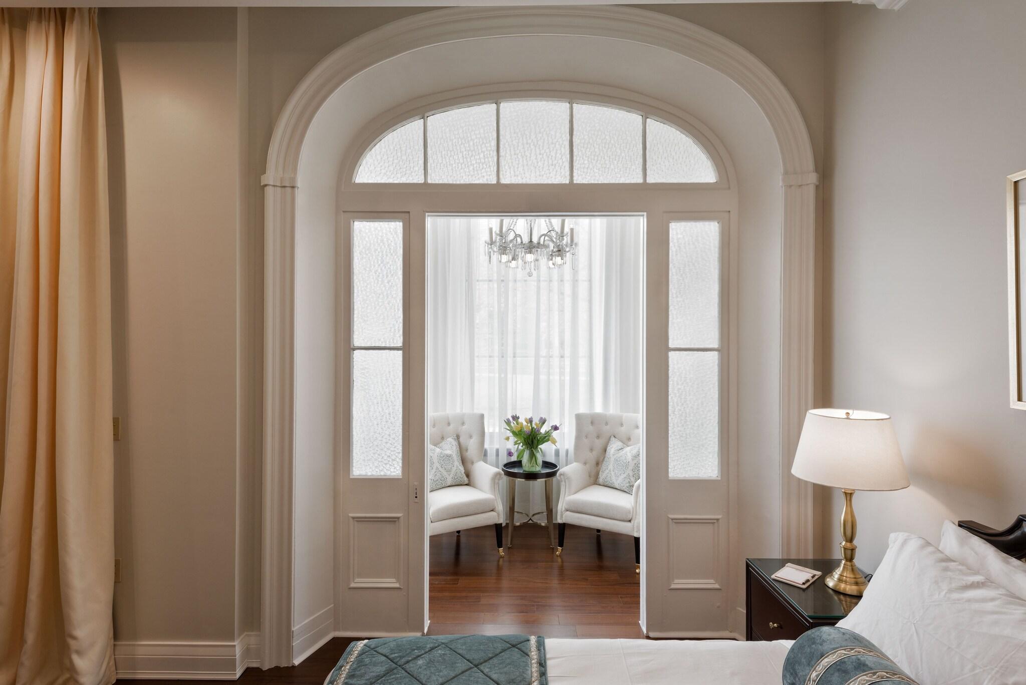 Suite Queen Size Bed