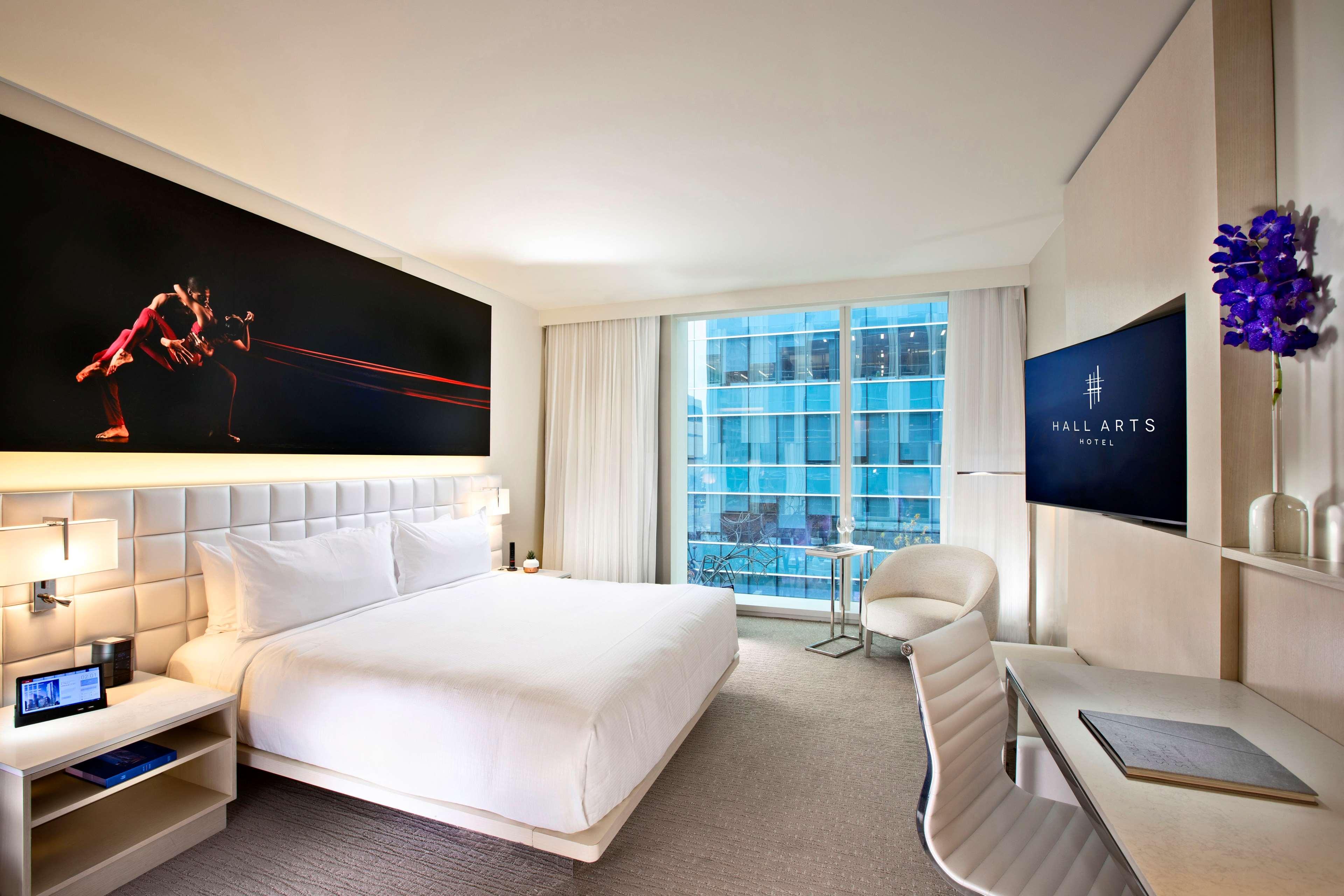 Double Guest Room King Bed