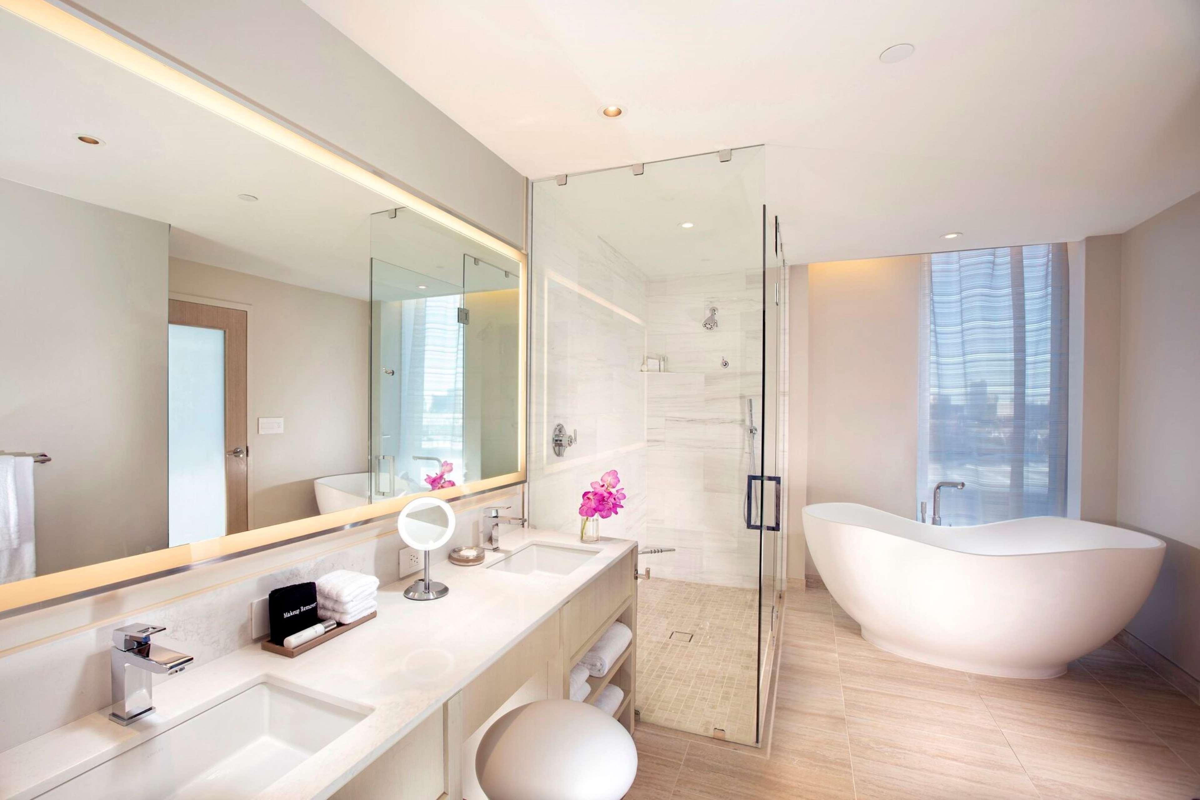 Suite King Bed One Bedroom 