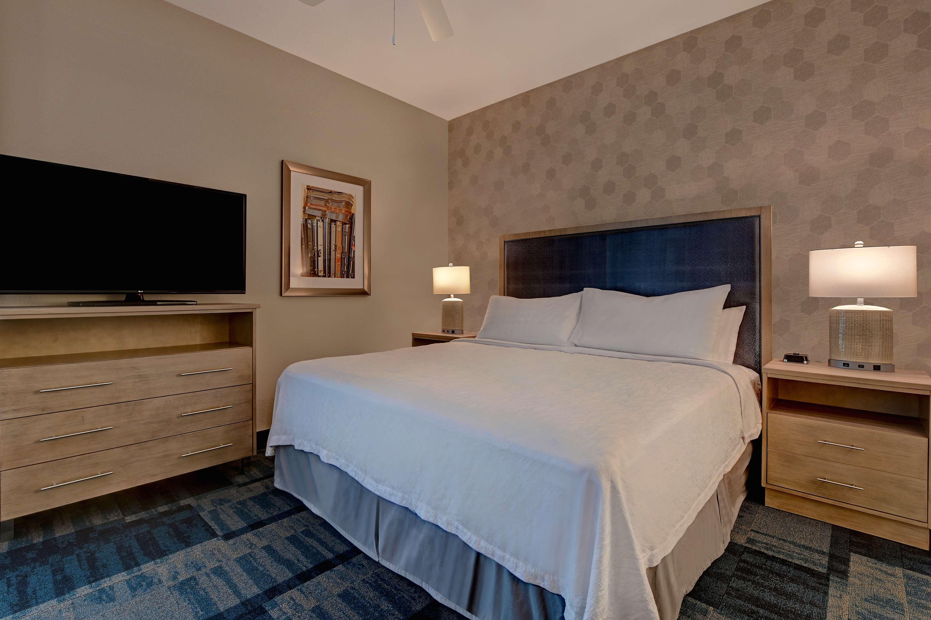 Studio King Size Bed