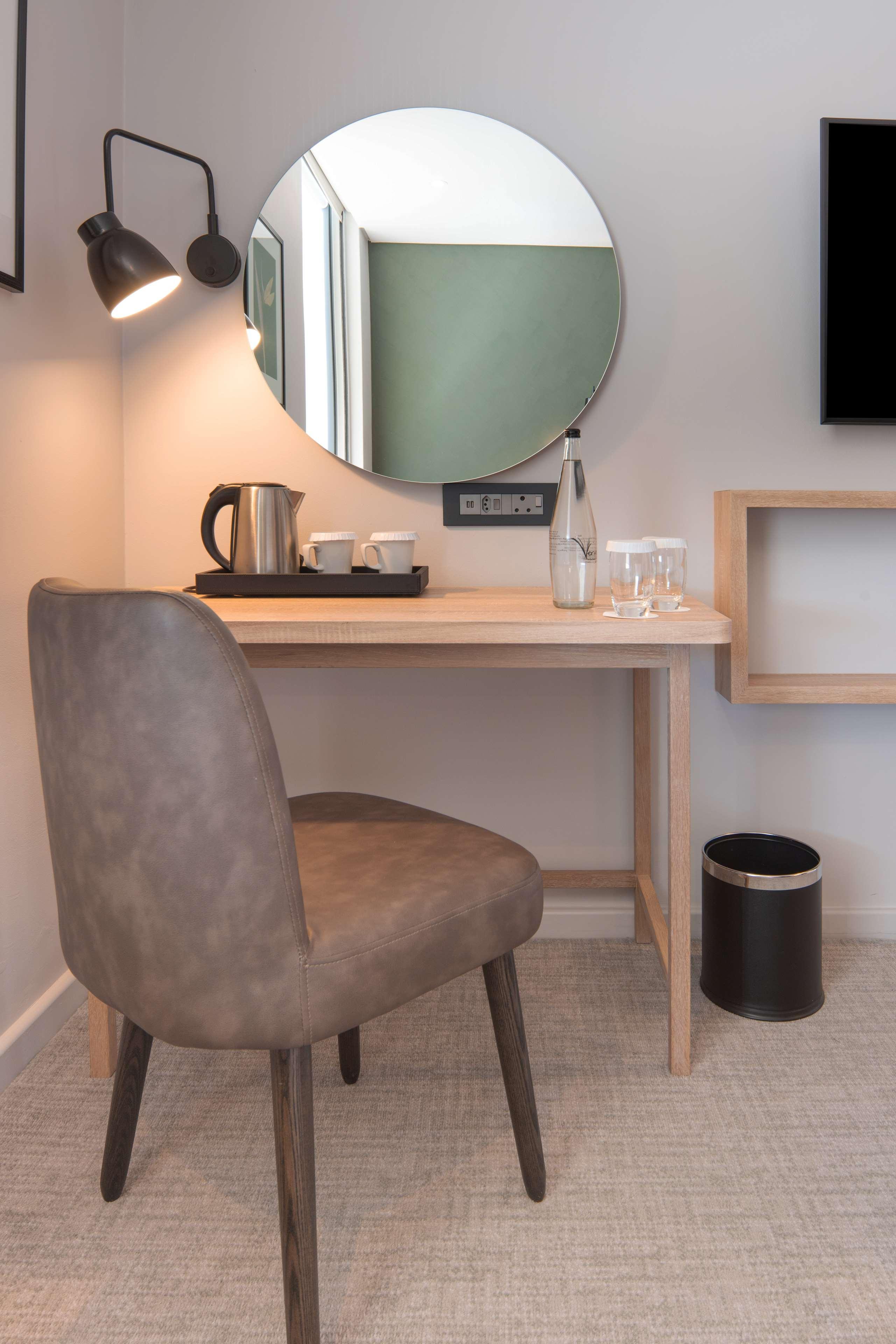 Suite Connecting Room