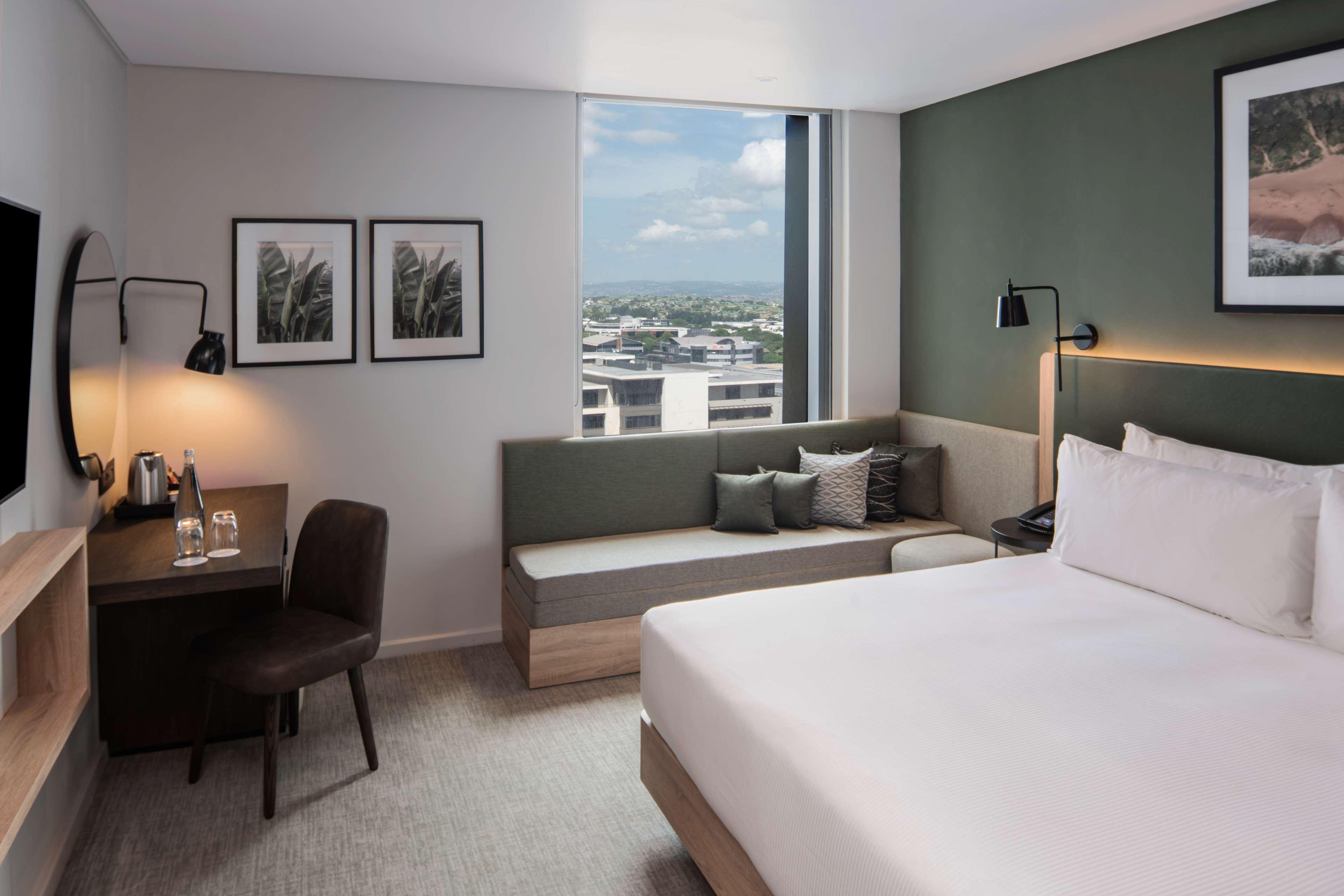 Double Sea View King Bed