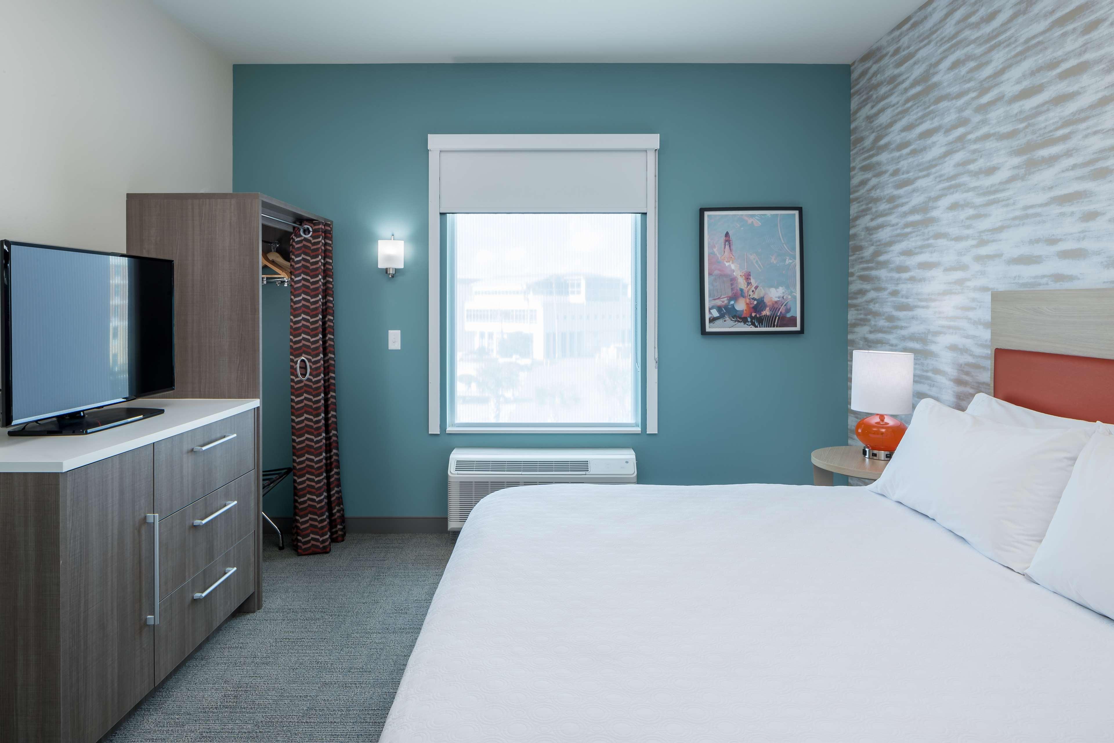 Suite King Bed One Bedroom 