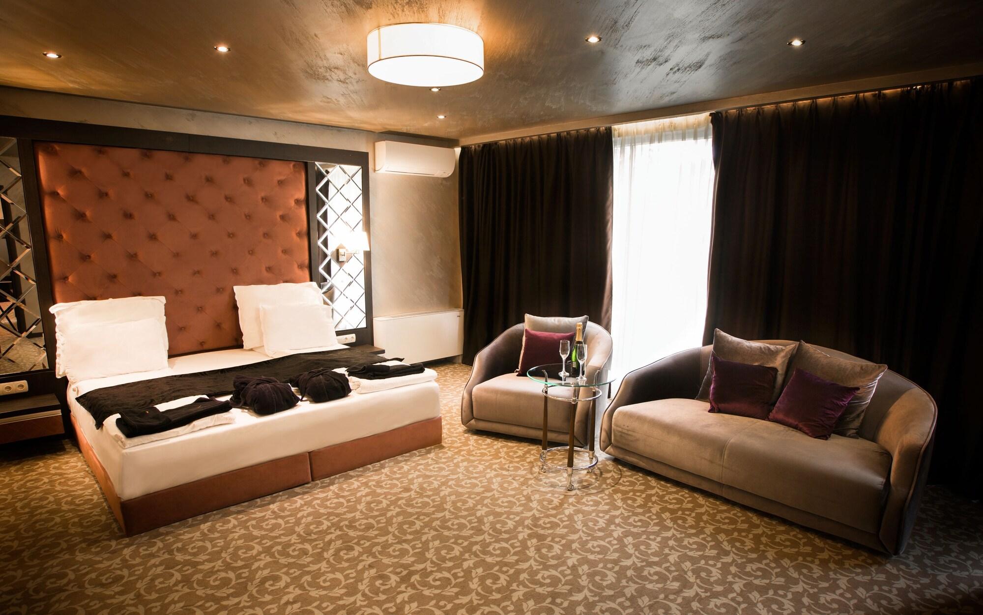 Apartment Deluxe King Bed