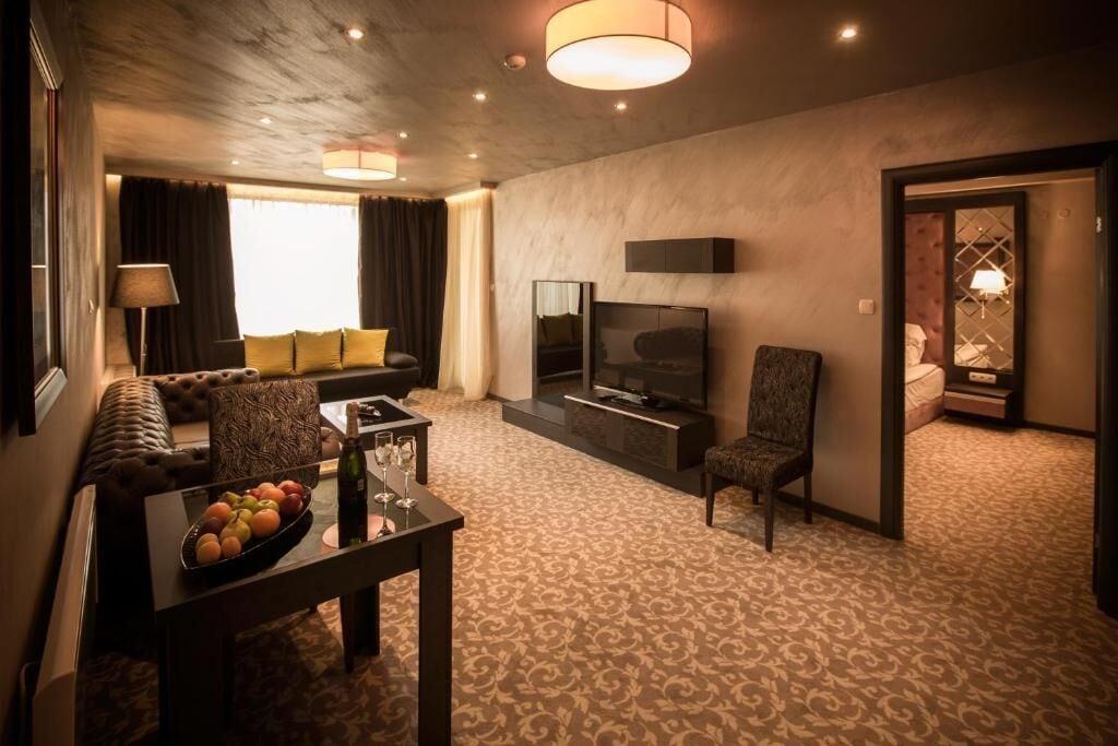 Apartment Deluxe King Bed