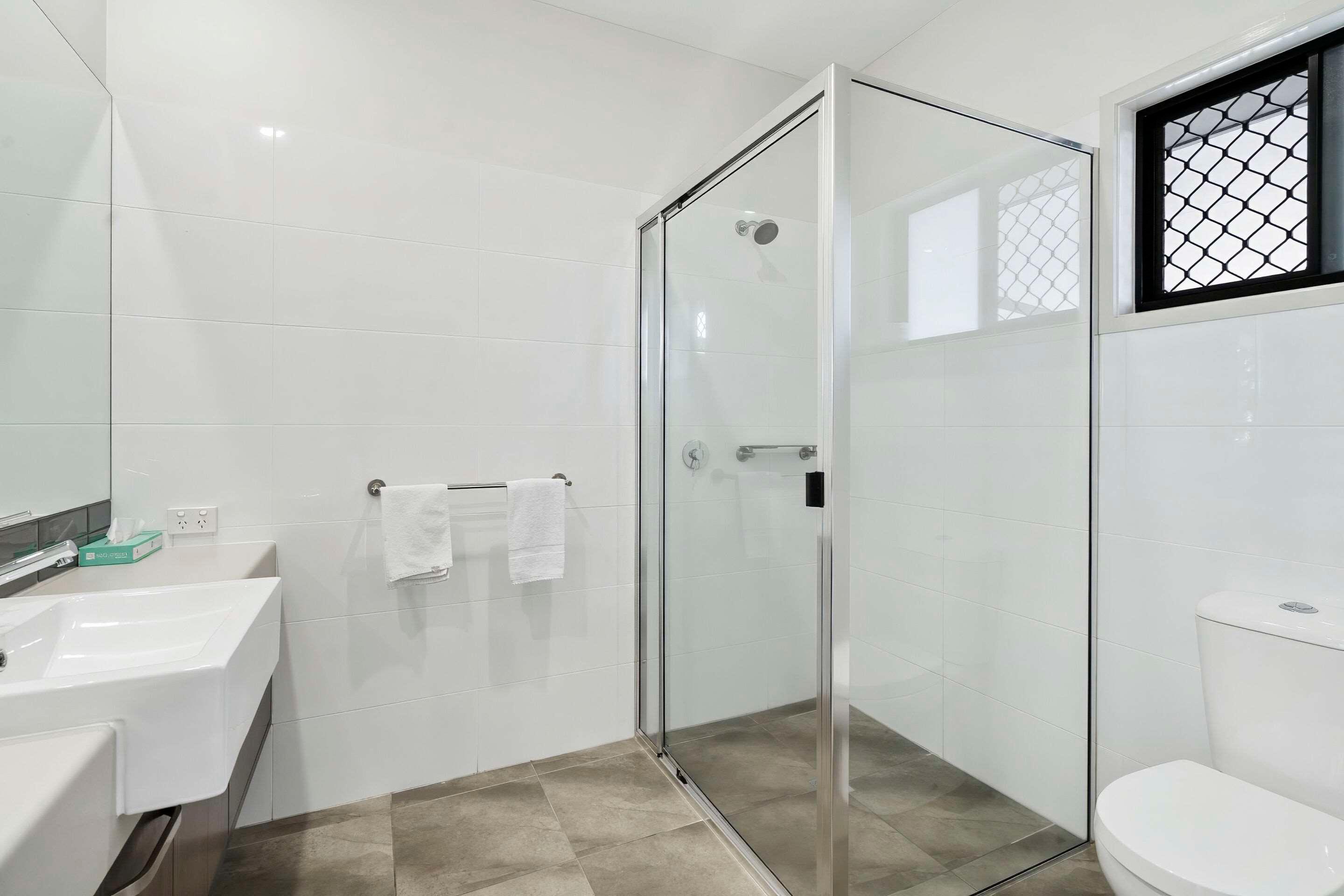 Quadruple Capacity 6