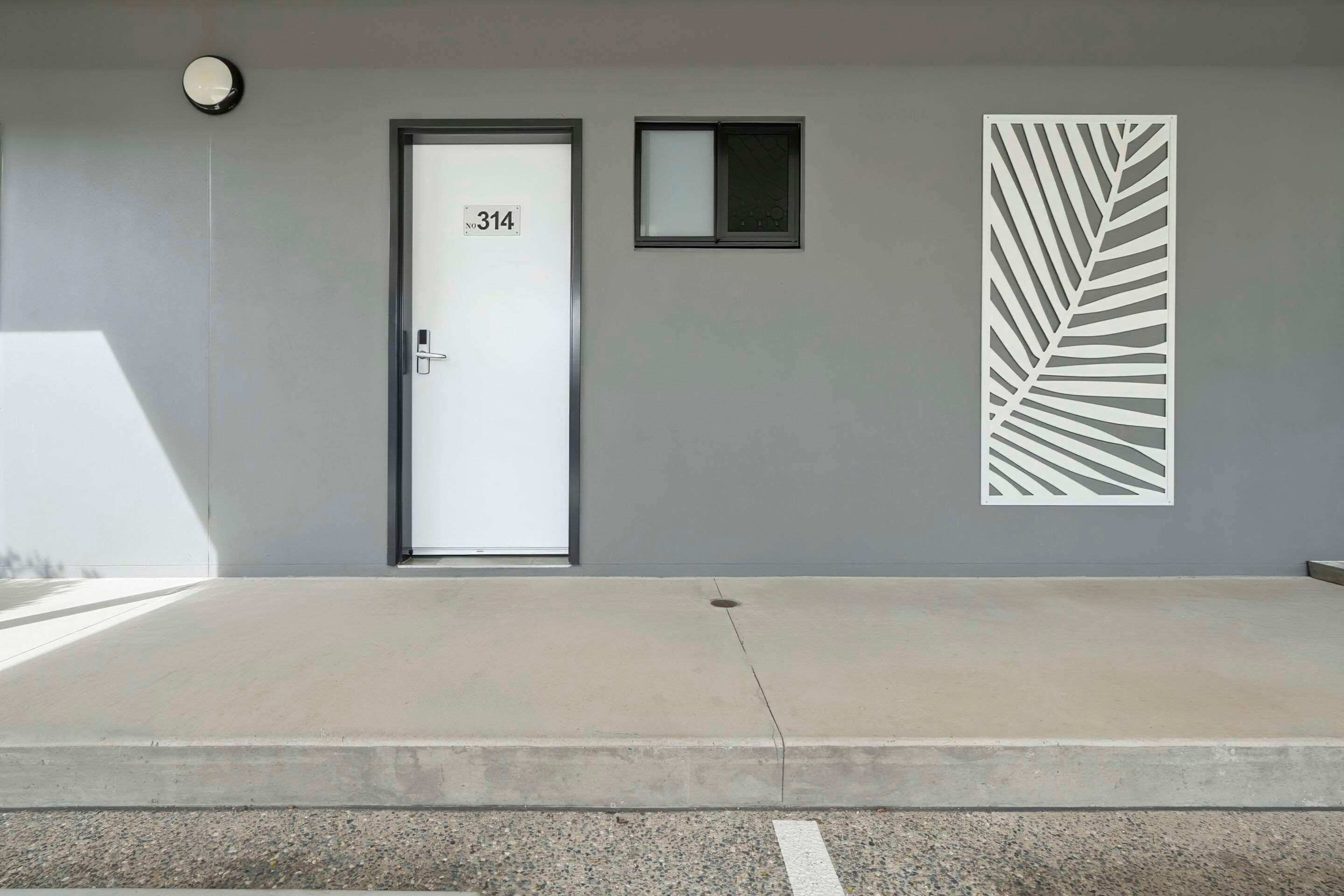 Quadruple Capacity 6