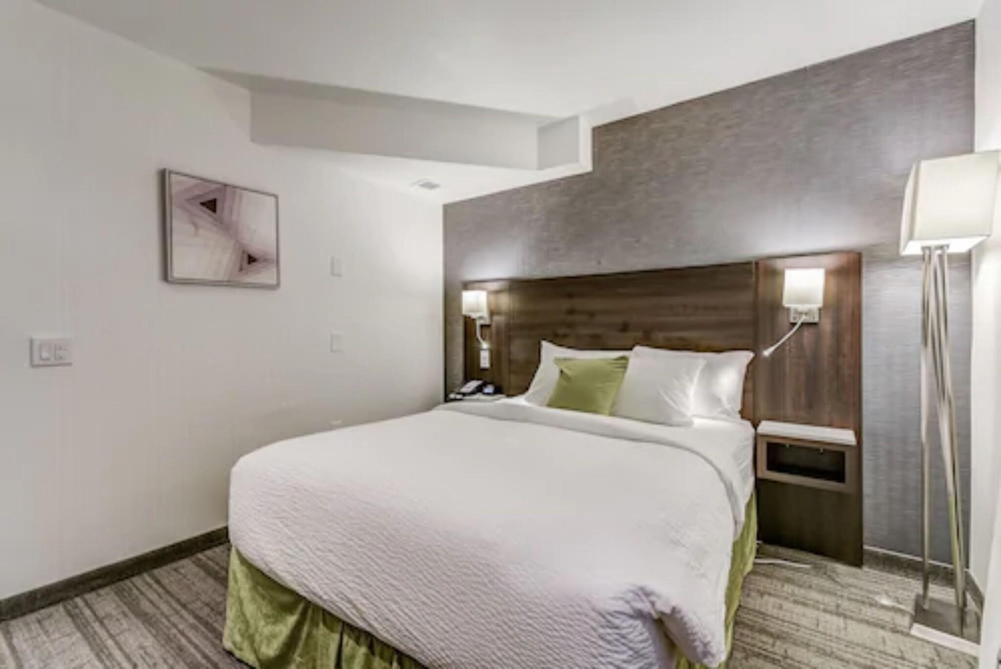 Double Queen Size Bed