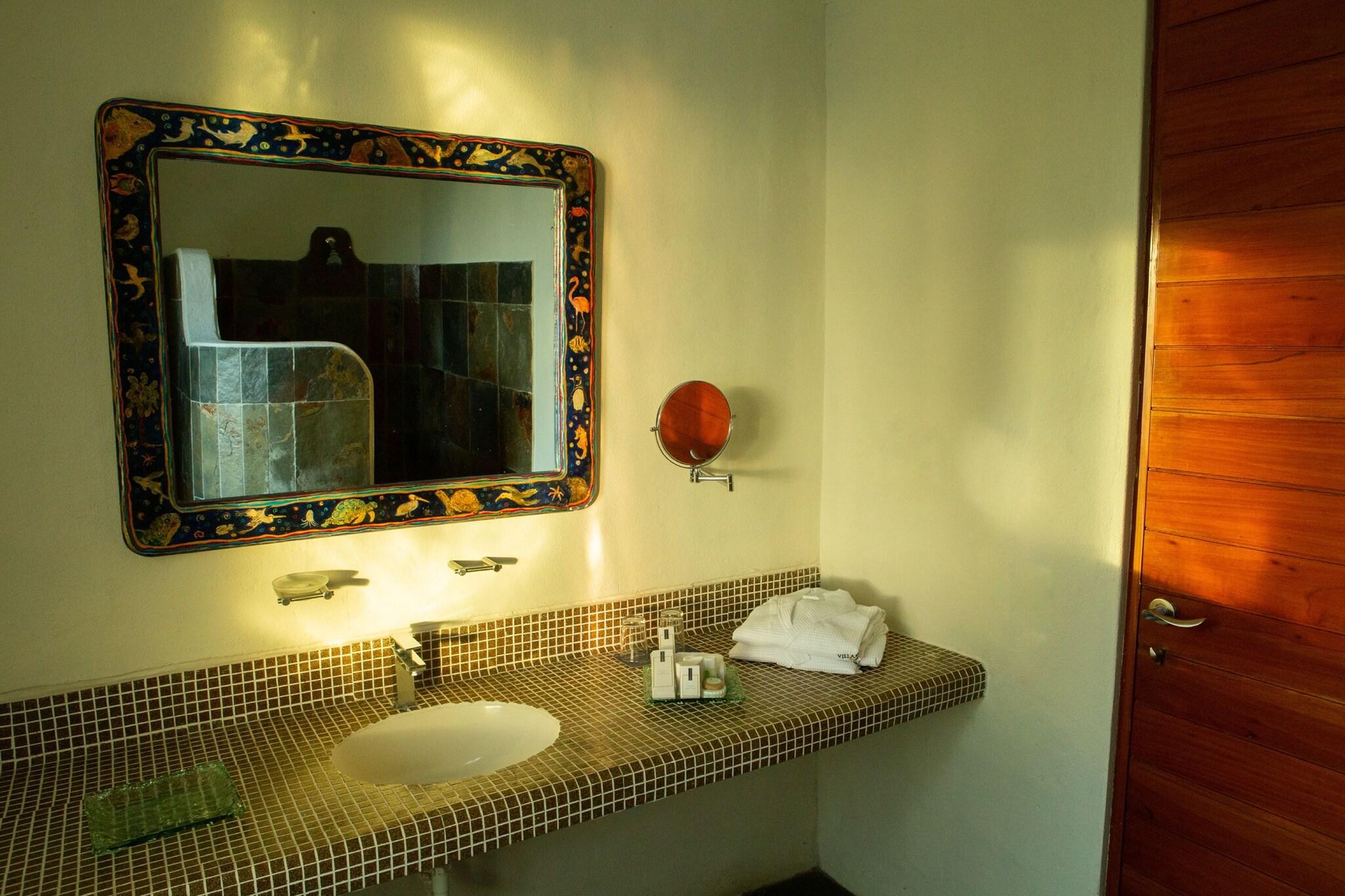 Suite Ocean View King Bed