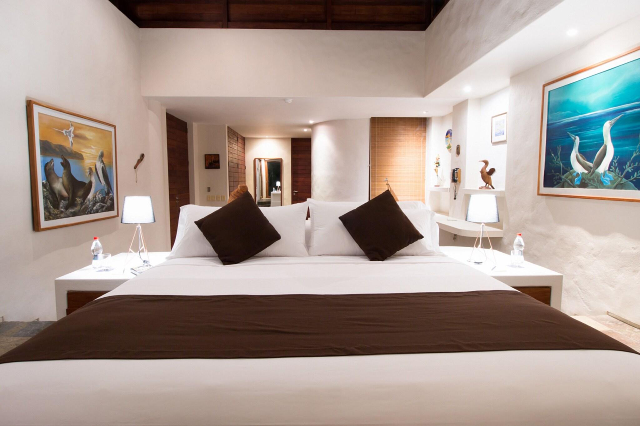 Suite Ocean View King Bed