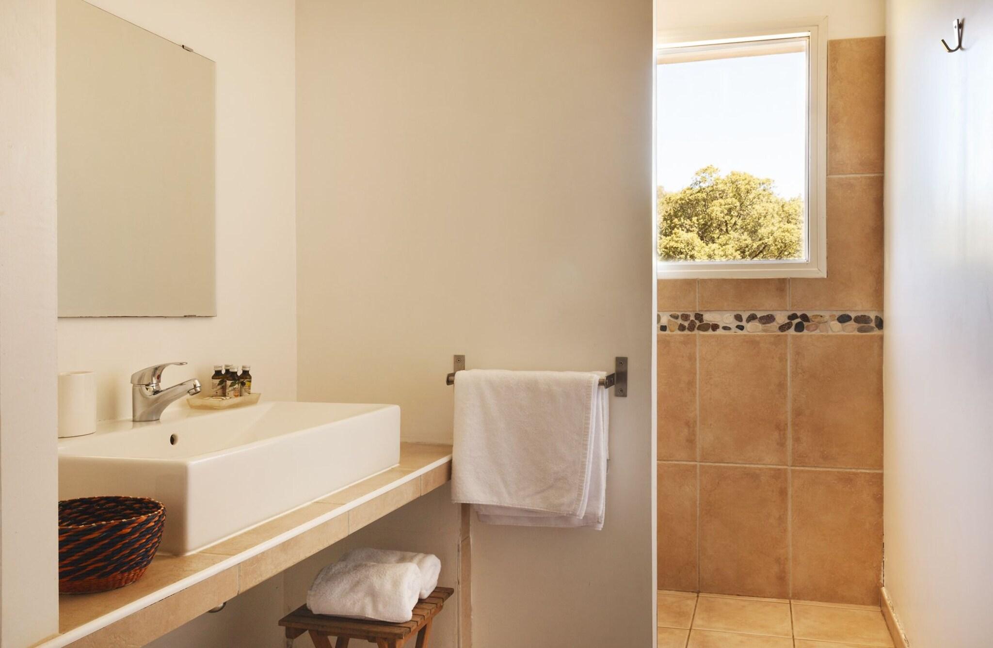 Double Queen Size Bed