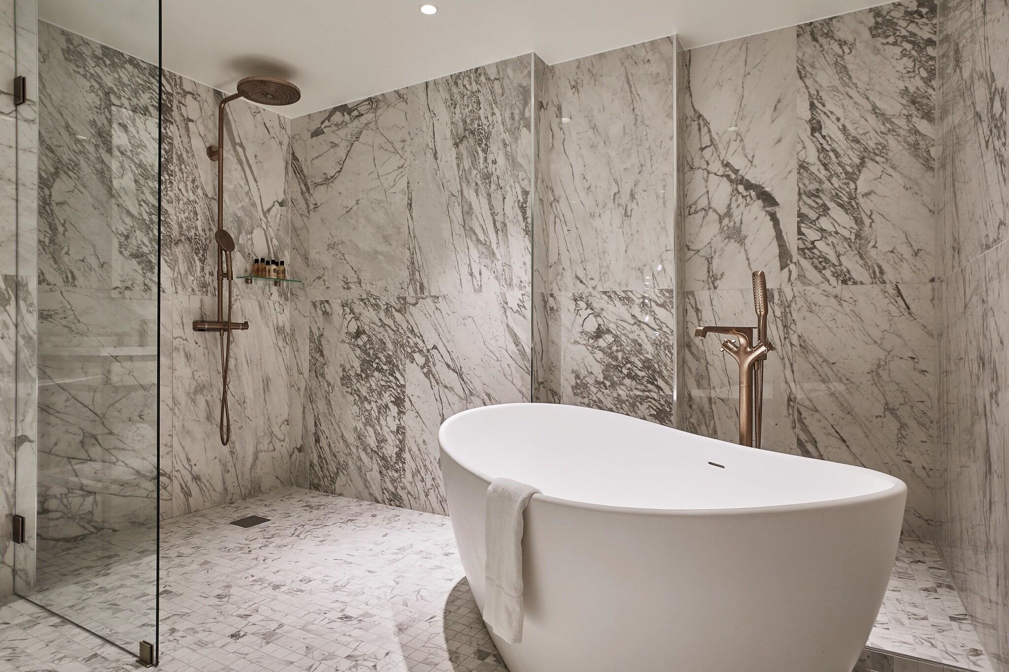 Double Executive King Bed