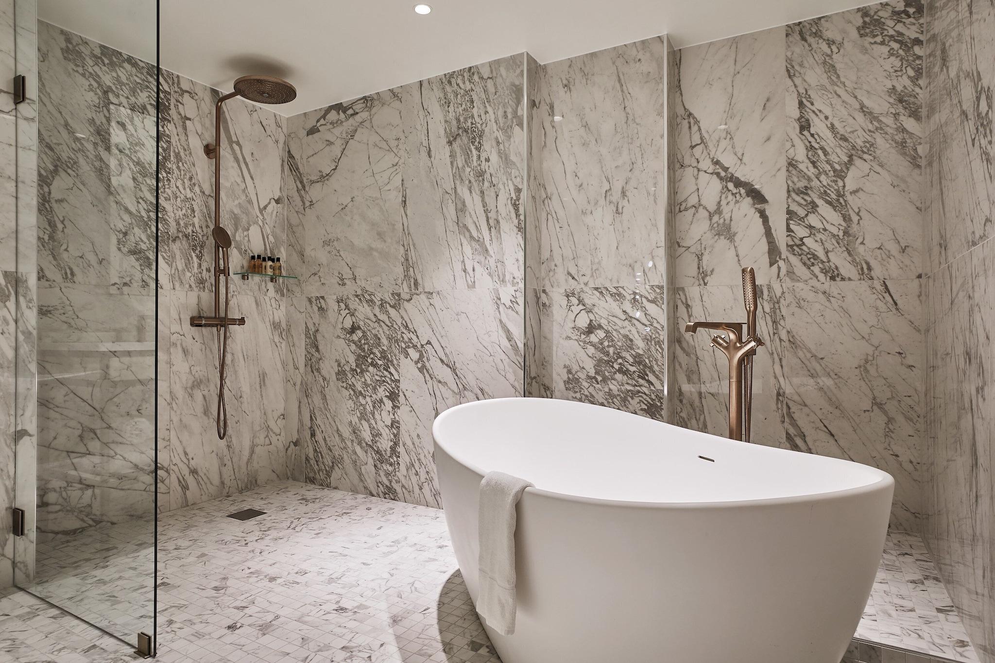 Double Executive King Bed