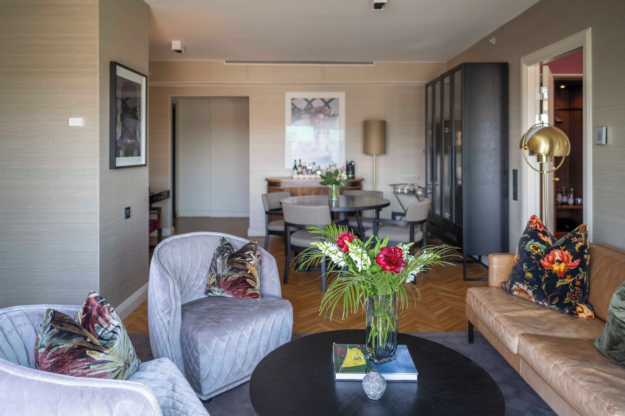 Double Executive King Bed