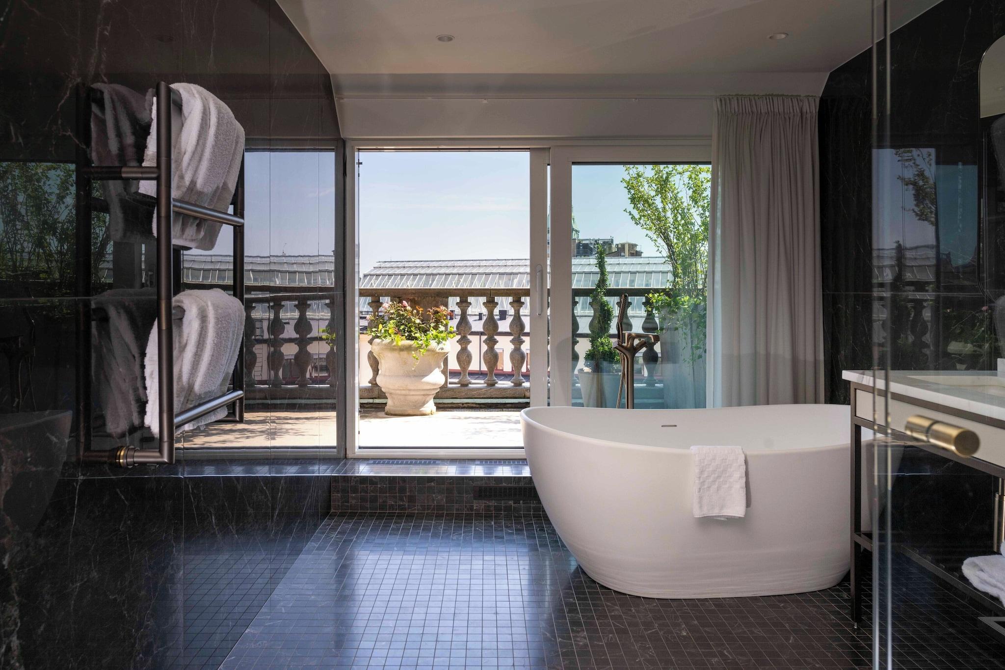 Double Executive King Bed