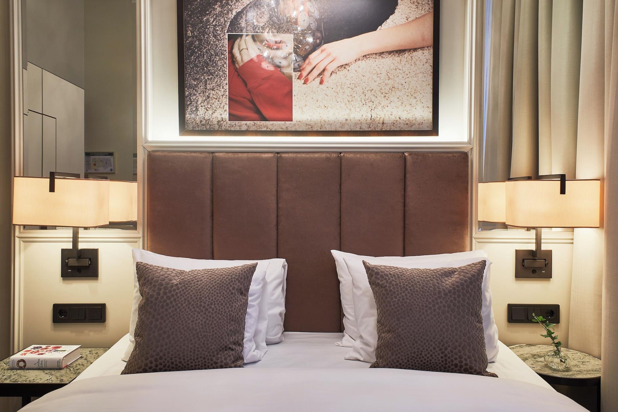 Double Queen Size Bed