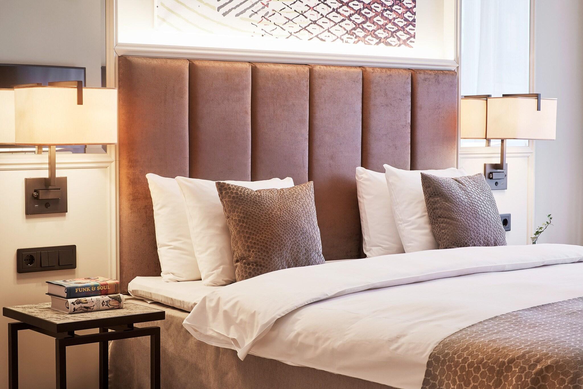 Double King Size Bed