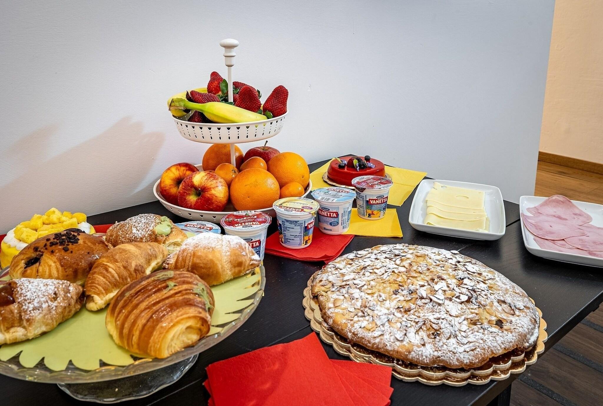 Triple with Double Bed