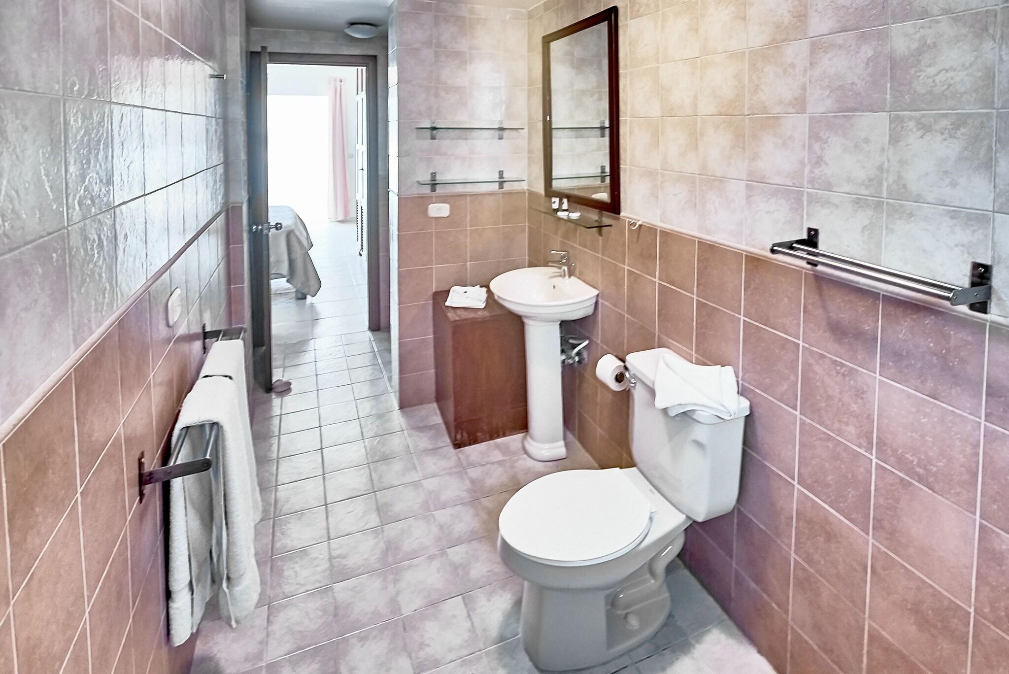 Studio Classic Pool View