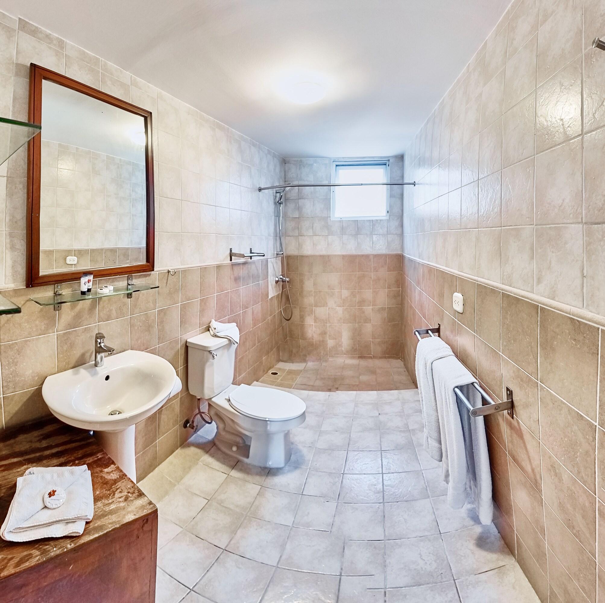 Studio Classic Pool View