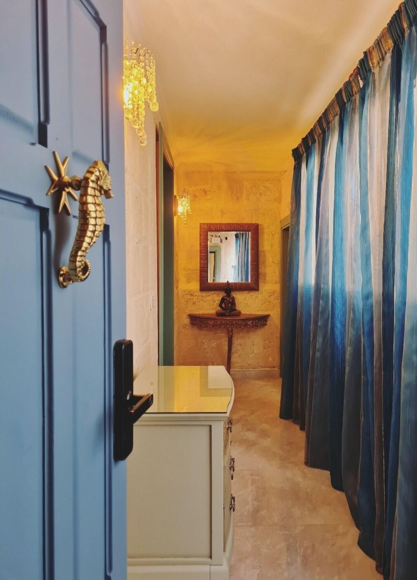 Family Room Queen Size Bed