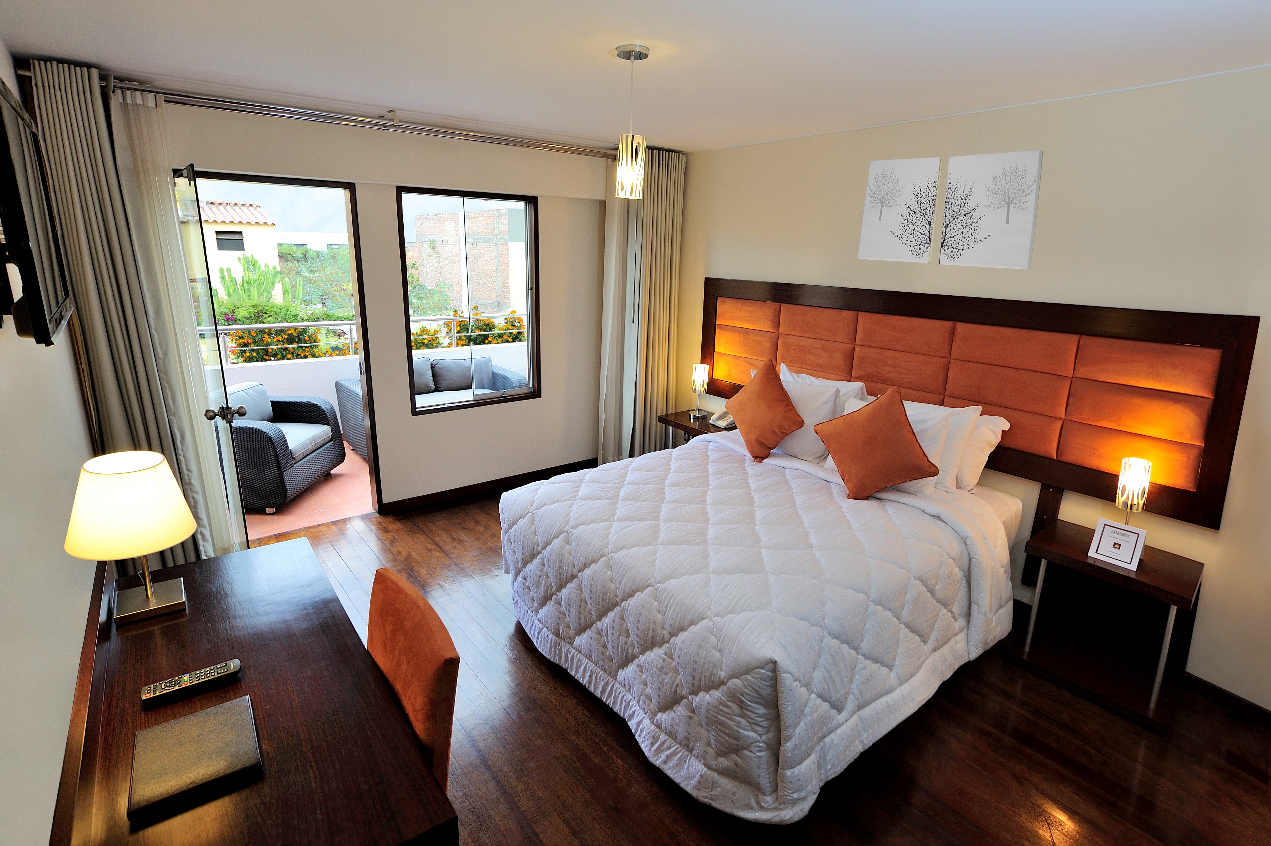 Junior Suite King Size Bed