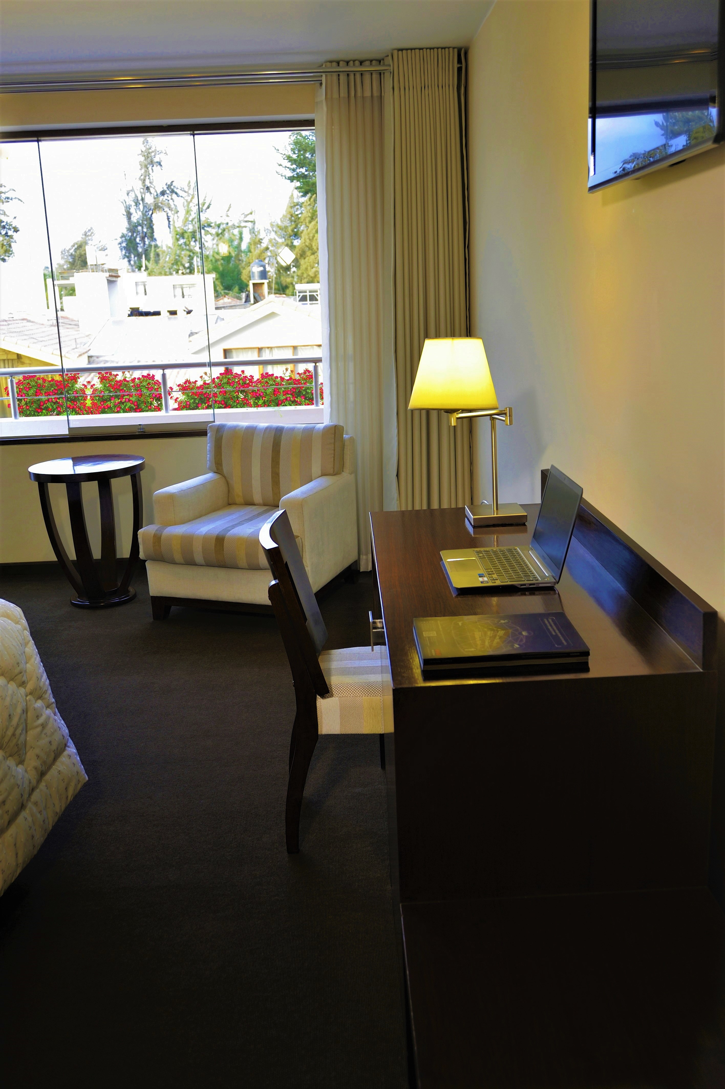 Junior Suite King Size Bed