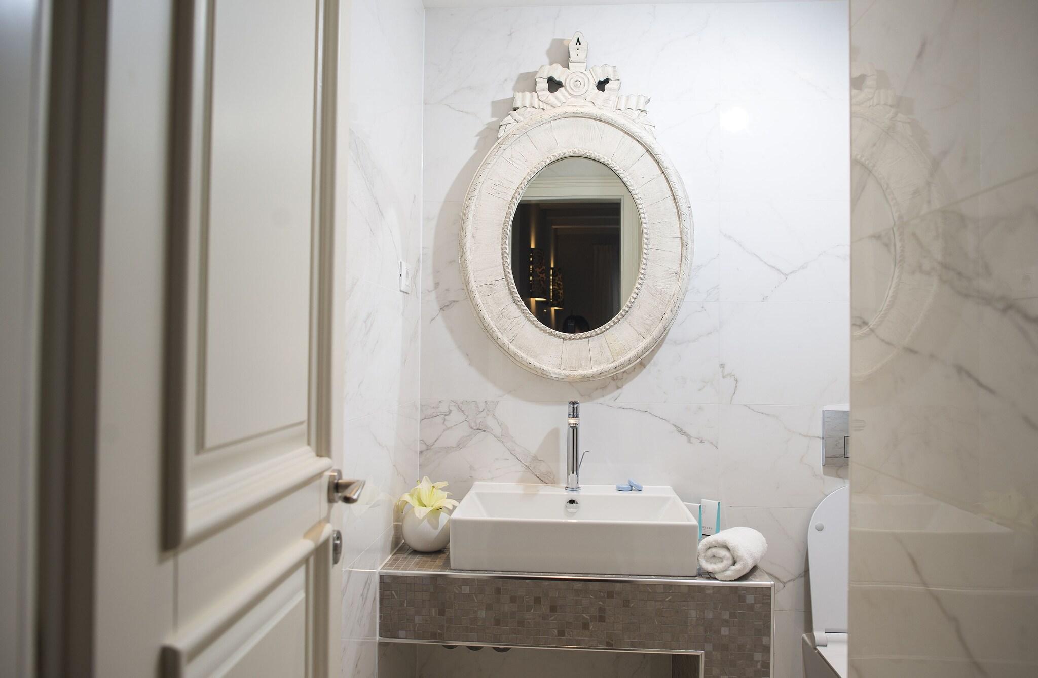 Apartment Deluxe Queen Bed