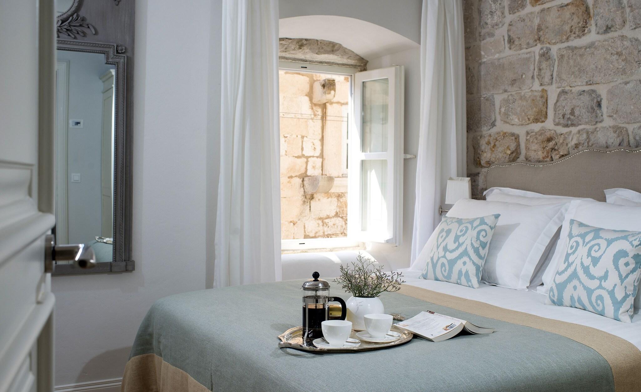 Apartment Deluxe Queen Bed